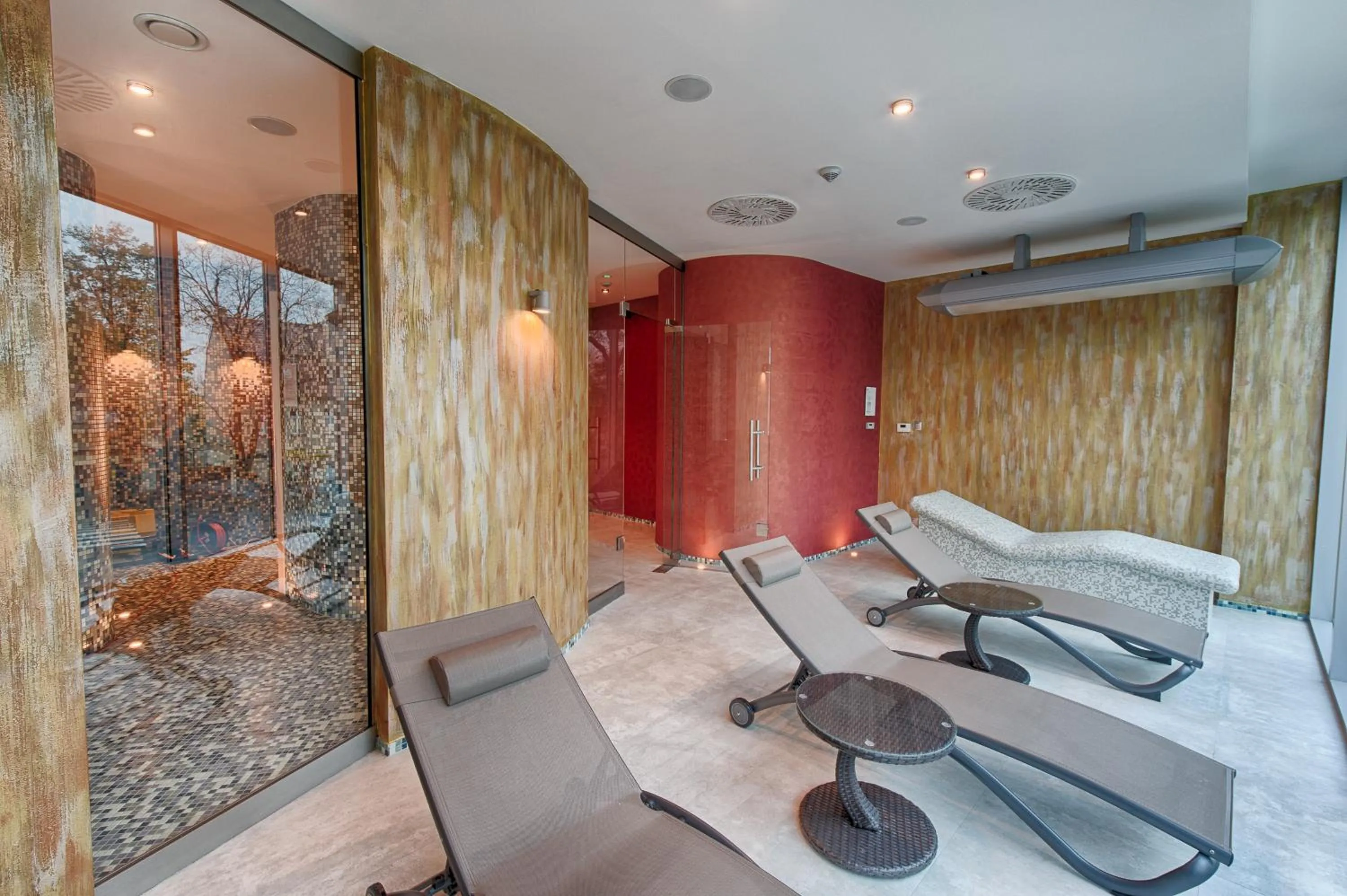 Spa and wellness centre/facilities in Hotel Lazur SPA & Conference