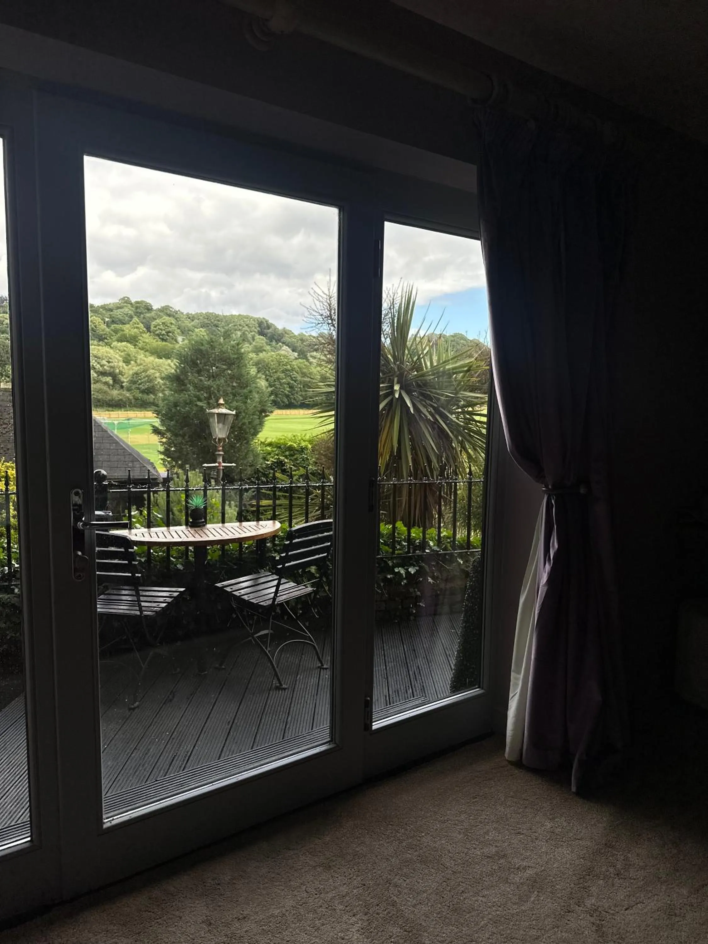 Bedroom in OYO The Townhouse