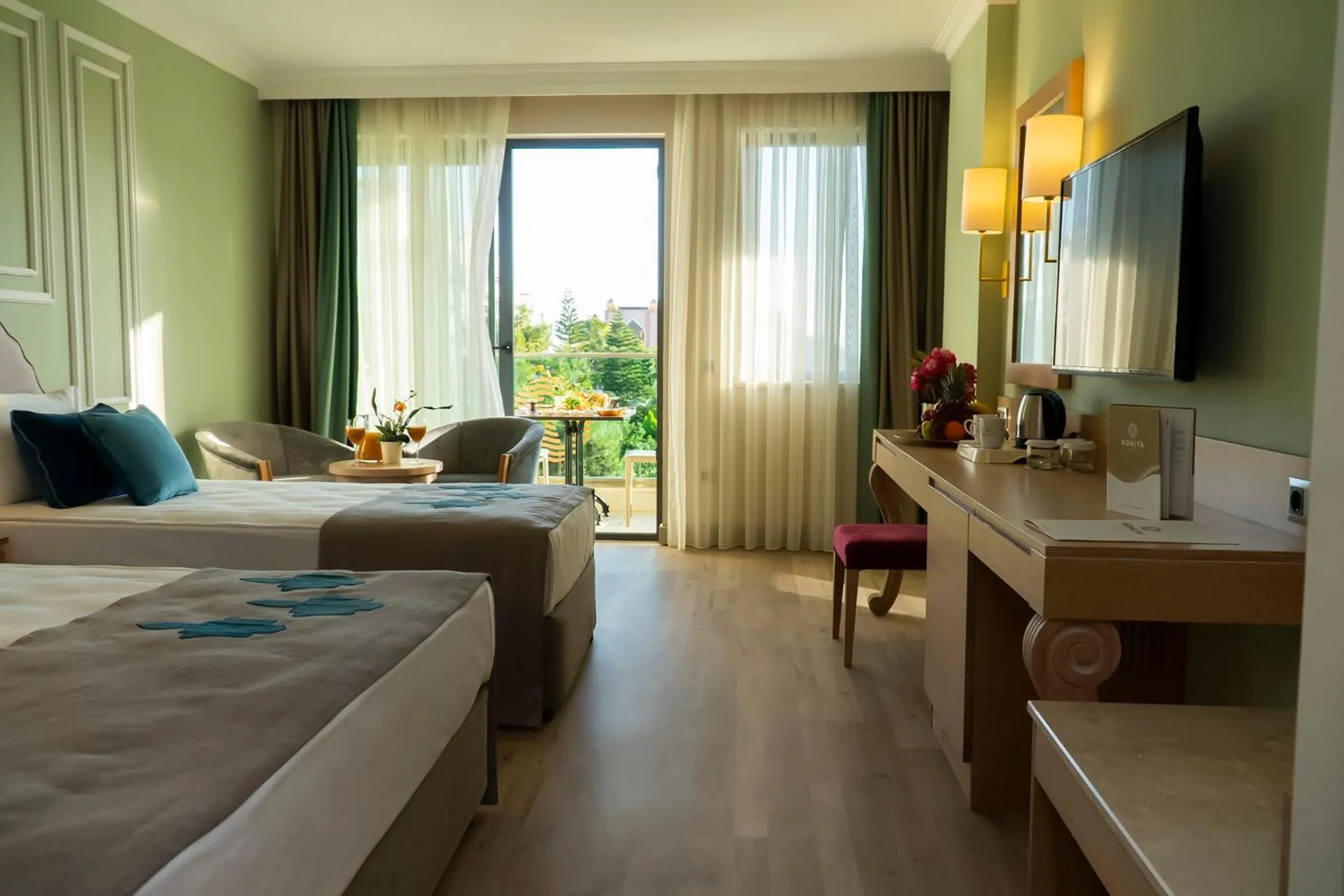 Photo of the whole room, Bed in Adalya Art Side - Ultra All Inclusive