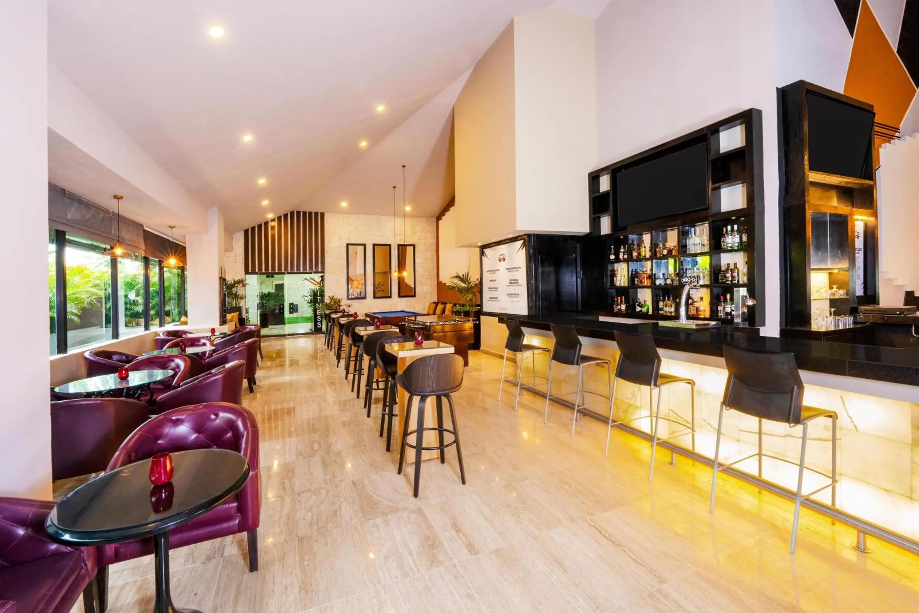 Lounge or bar in Smart Cancun the Urban Oasis Lounge or bar in Smart Cancun the Urban Oasis