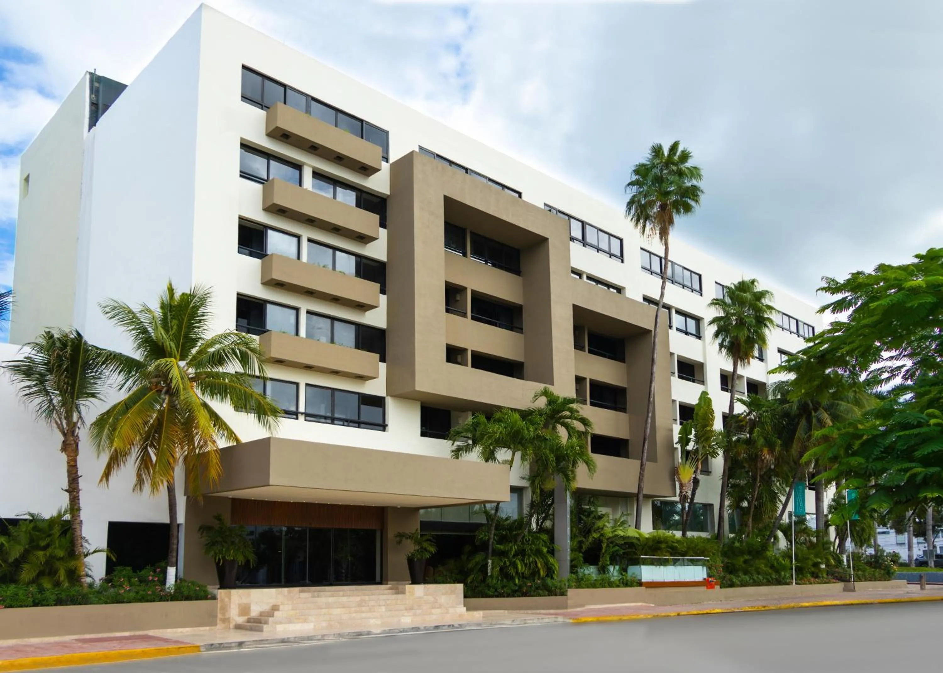 Property building in Smart Cancun the Urban Oasis