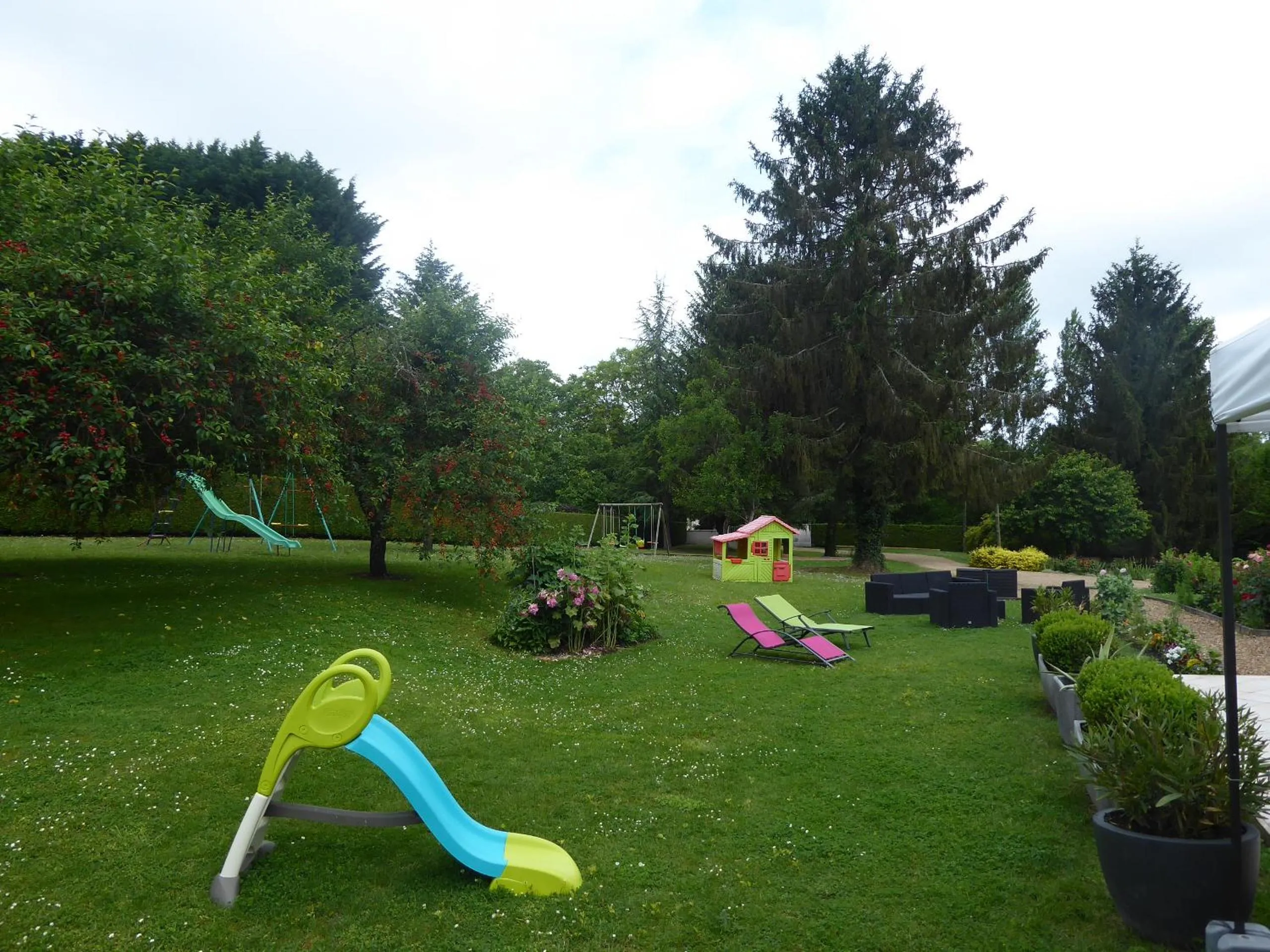 Property building in Pause Couffy