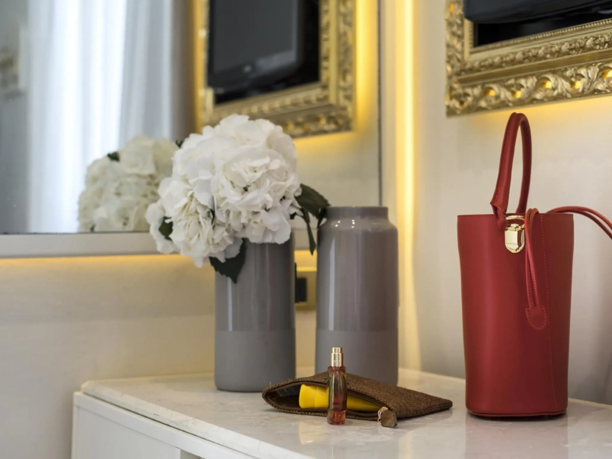 Decorative detail in Novecento Suite Hotel