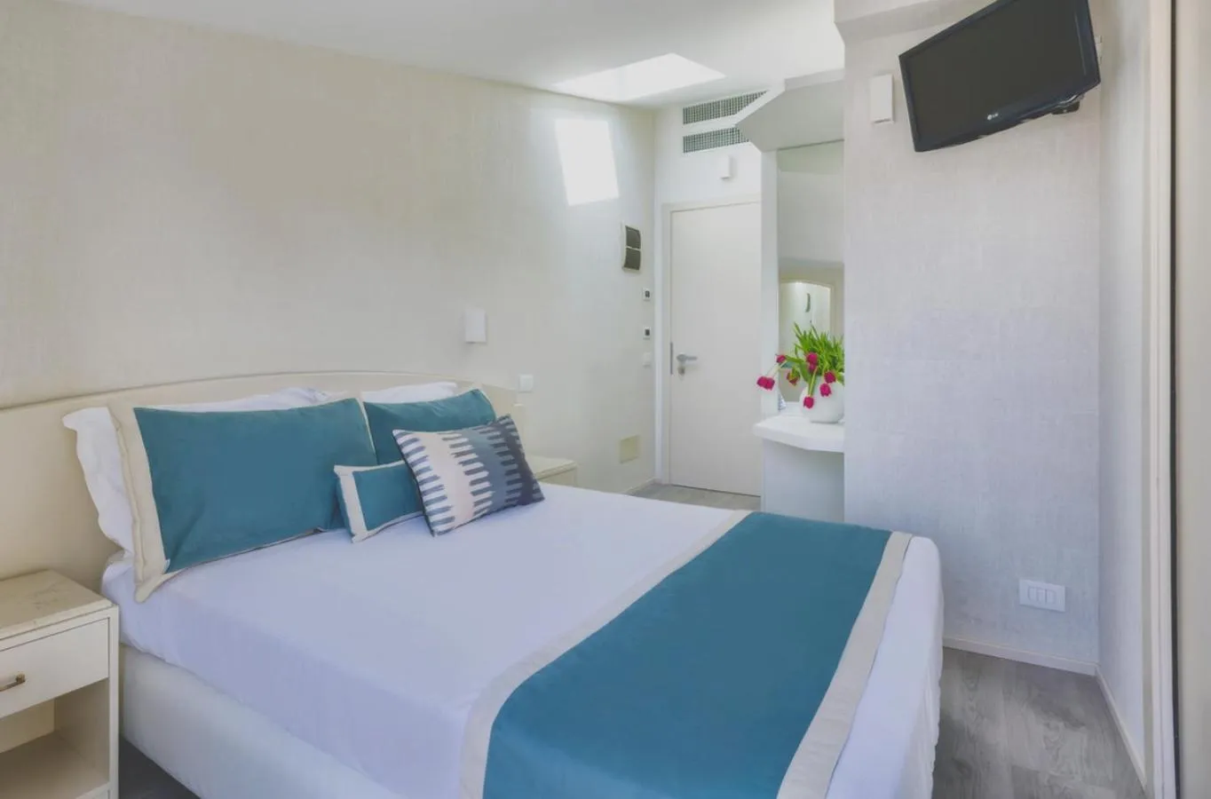 Bedroom in Novecento Suite Hotel