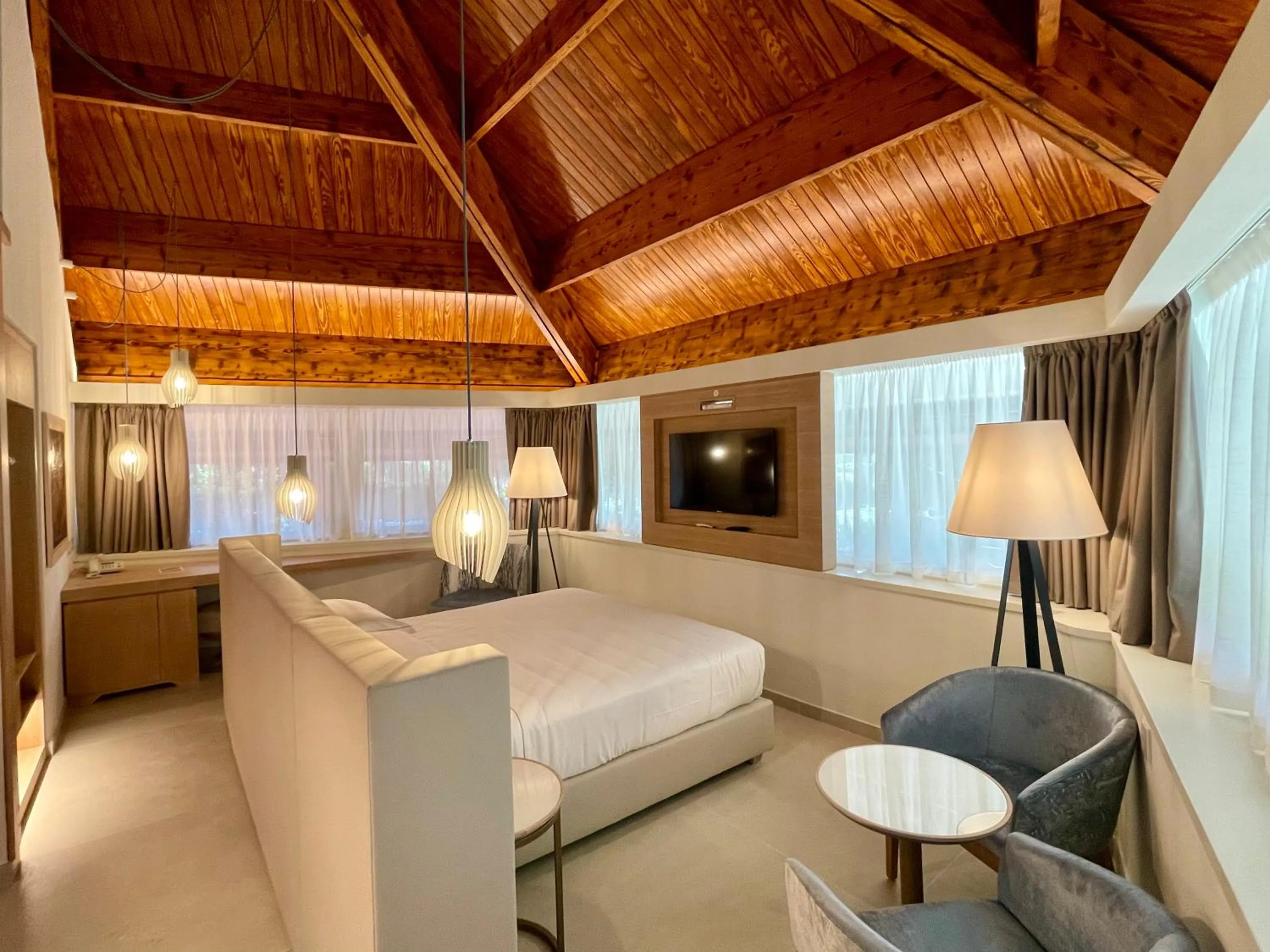La Bussola Beach Hotel