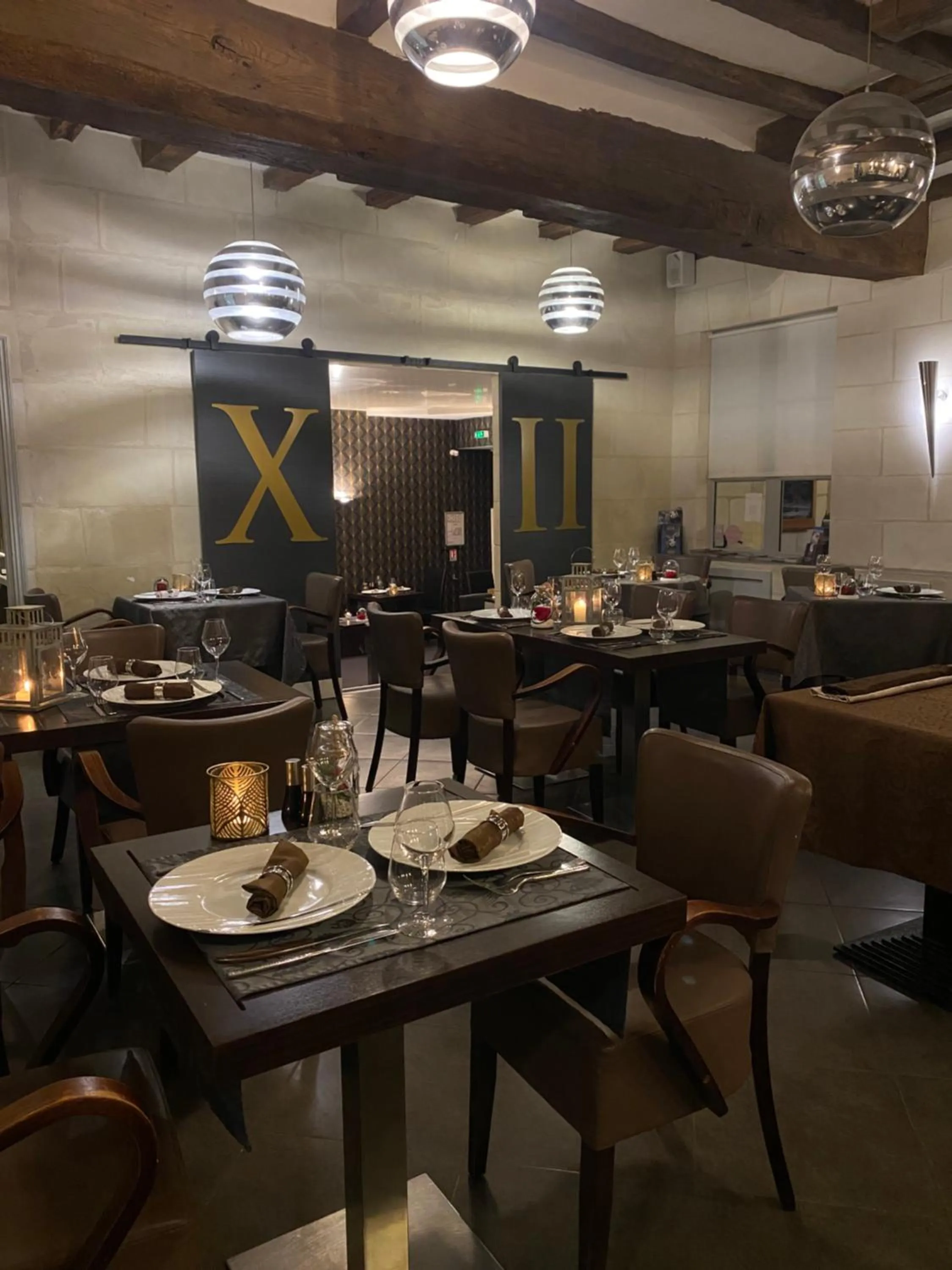 Restaurant/places to eat in Hôtel-Restaurant-Chambre Insolite Spa - Le XII de Luynes