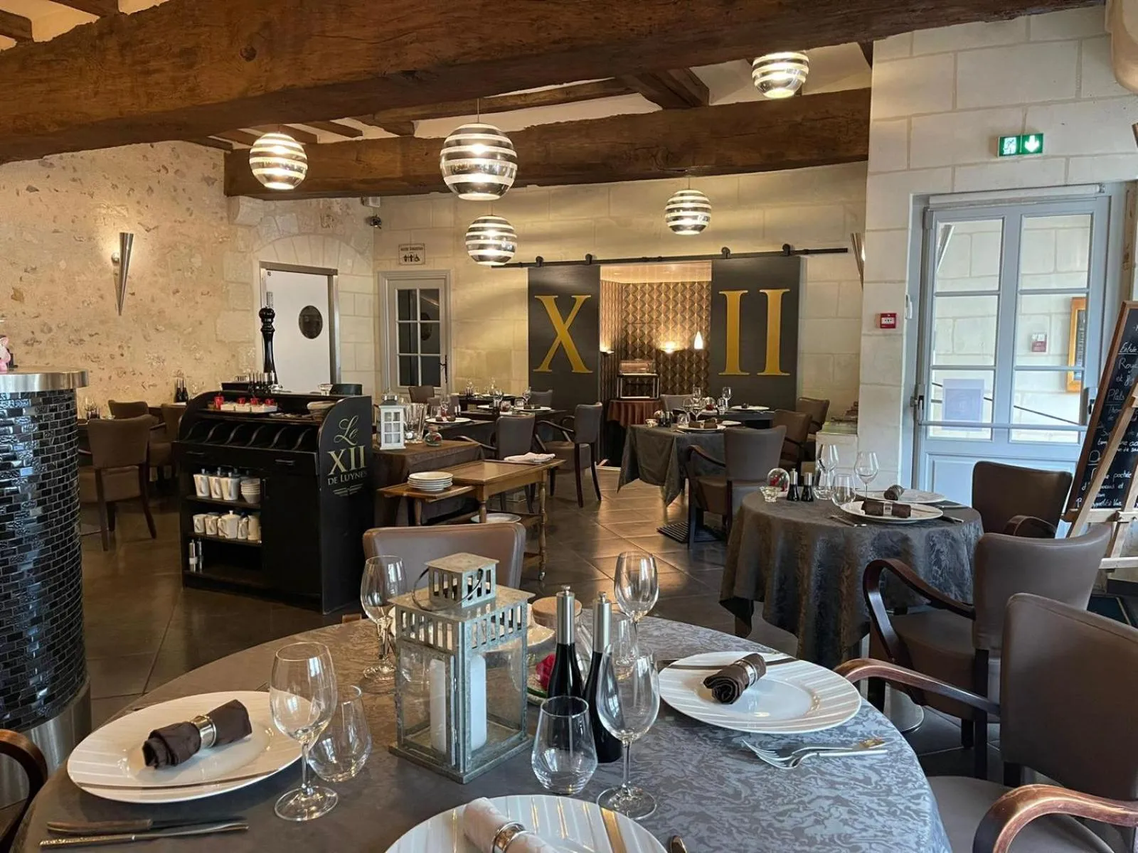 Restaurant/places to eat in Hôtel-Restaurant-Chambre Insolite Spa - Le XII de Luynes