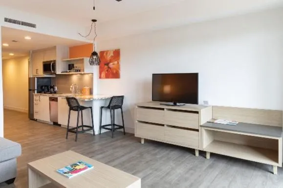 Communal lounge/ TV room in Pelican Bay Hotel