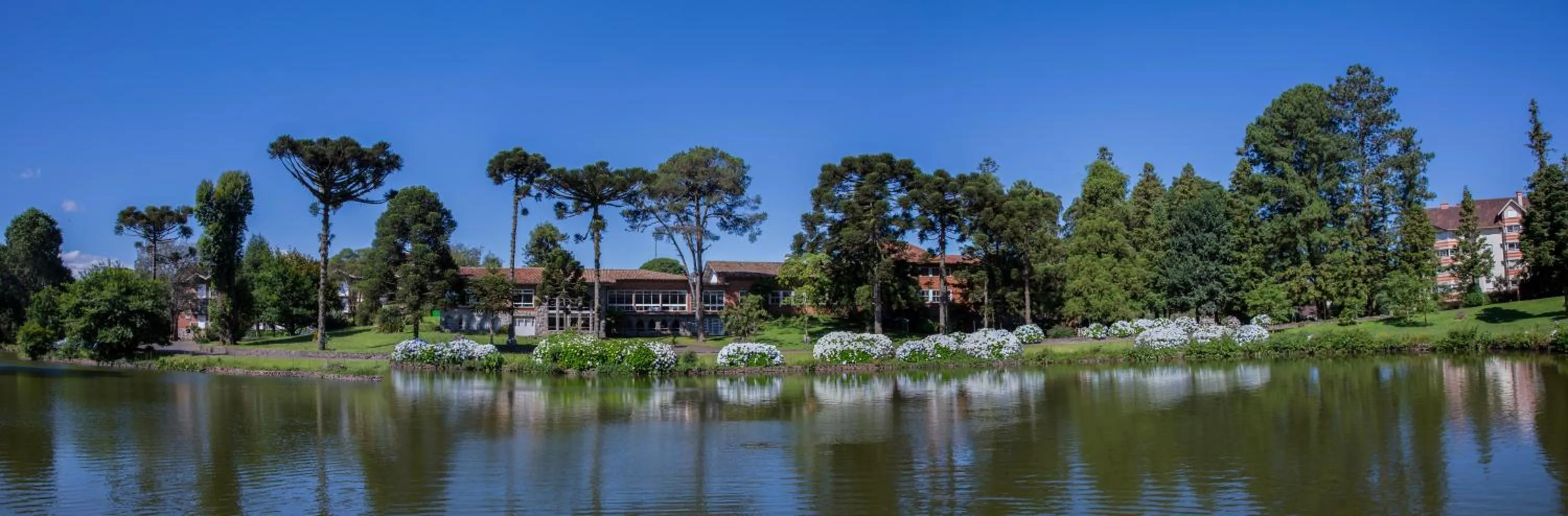 Facade/entrance in Grande Hotel Canela