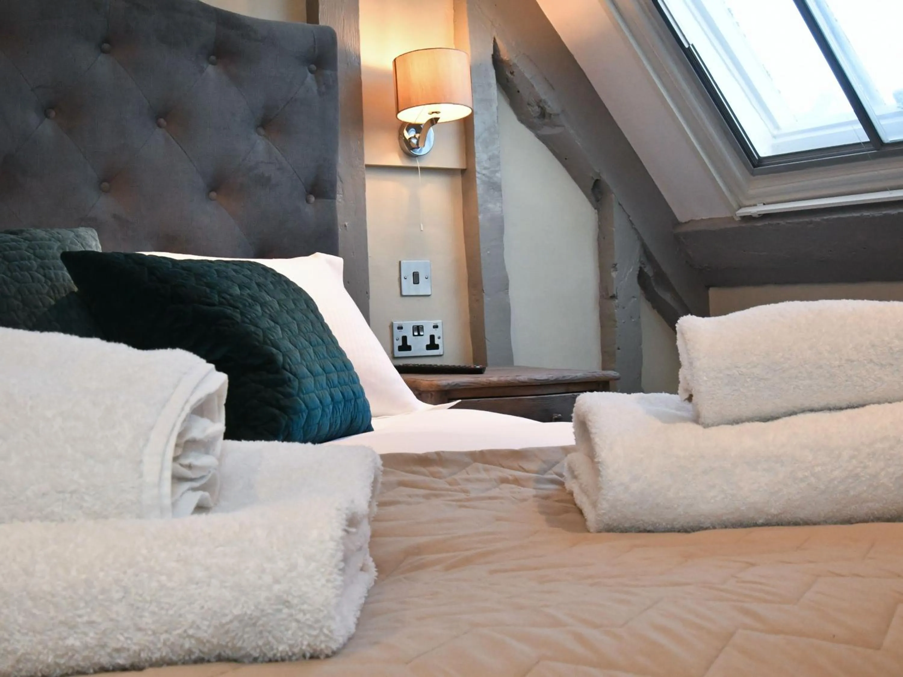 Bedroom, Bed in Lansdowne Strand