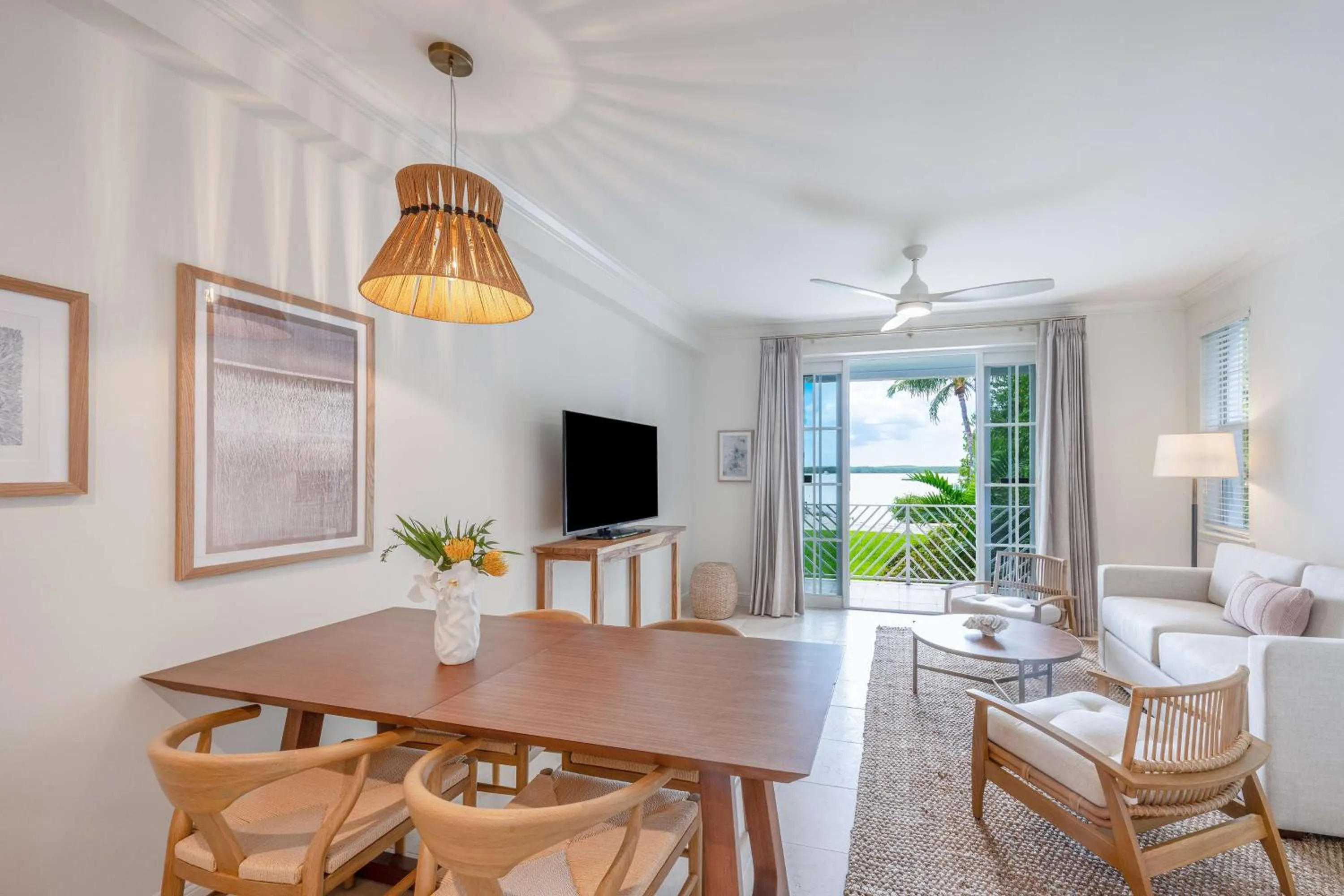 Living room in Bayside Villas by Islander Resort