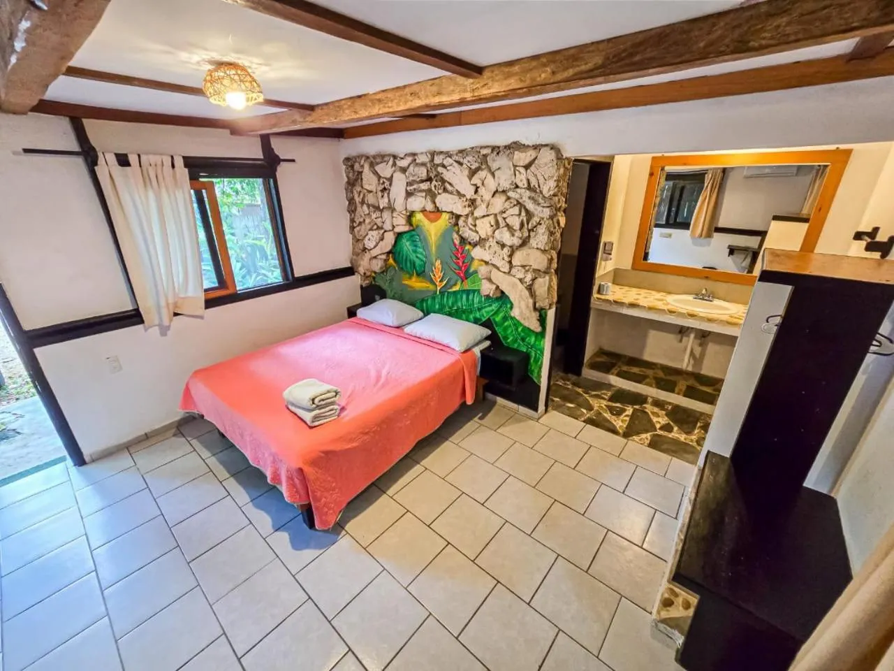 Budget Double Room - single occupancy in Hotel Cabañas Safari