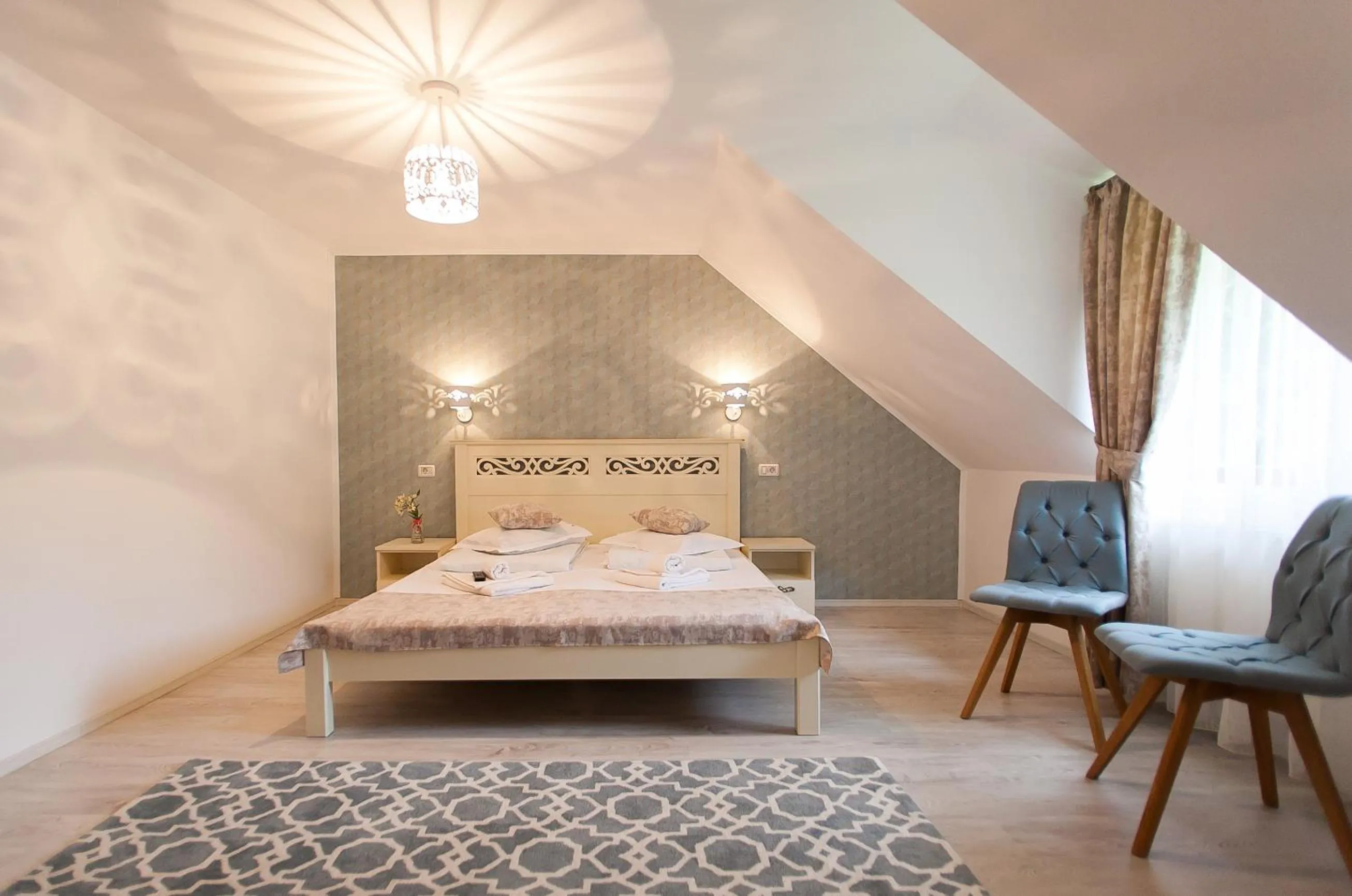 Bed in Complex Turistic Luminita