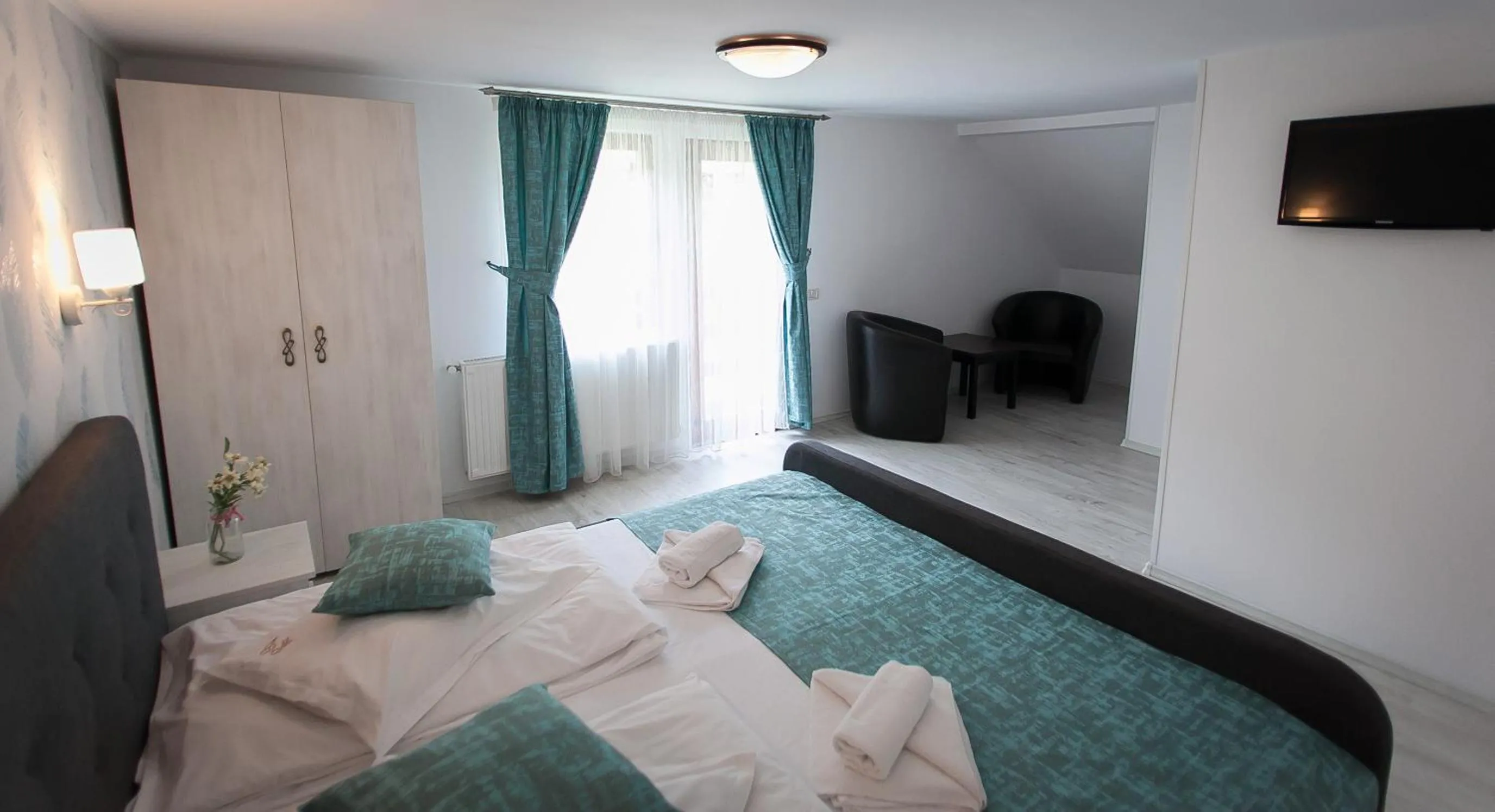 Bed in Complex Turistic Luminita