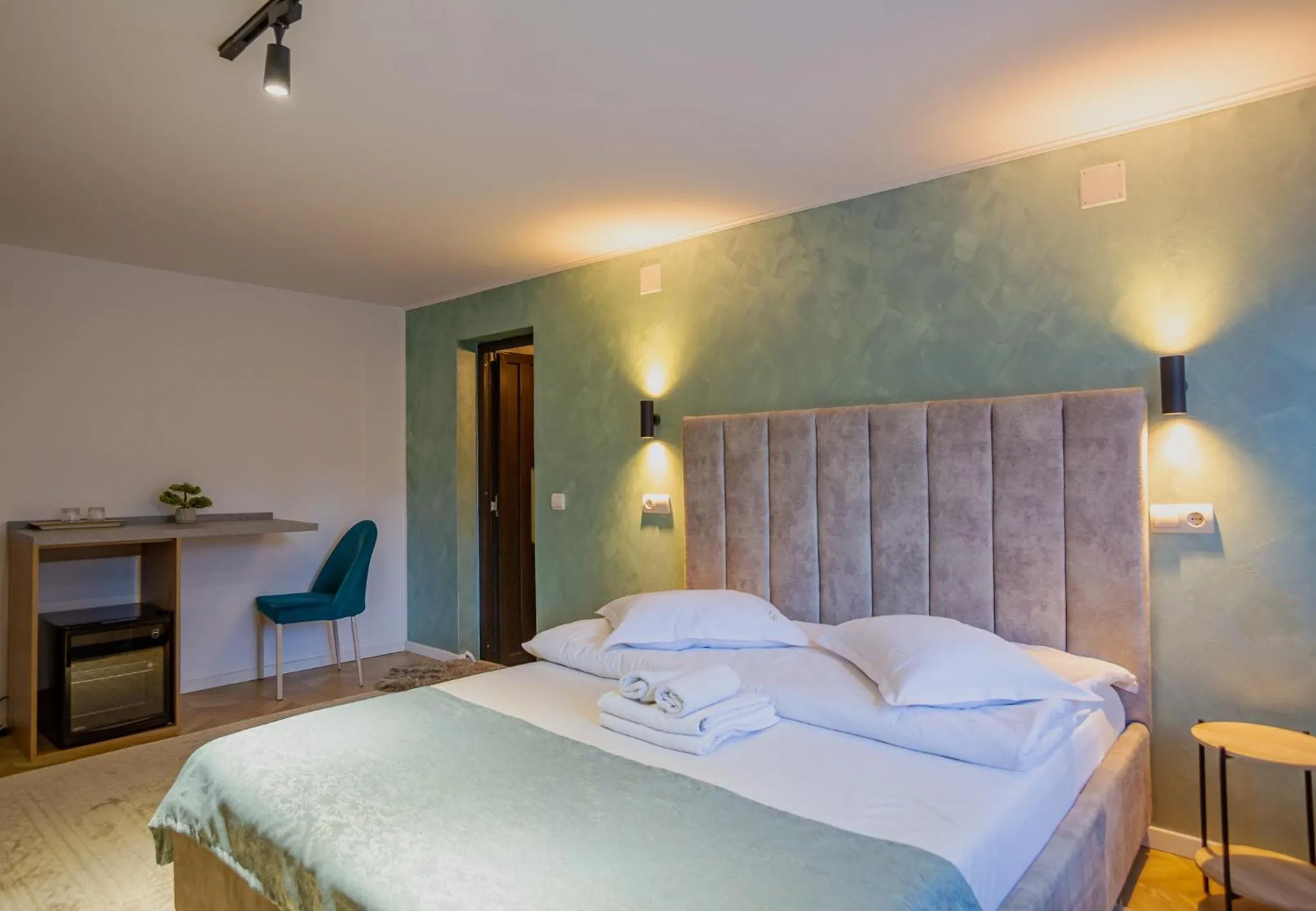 Bed in Complex Turistic Luminita