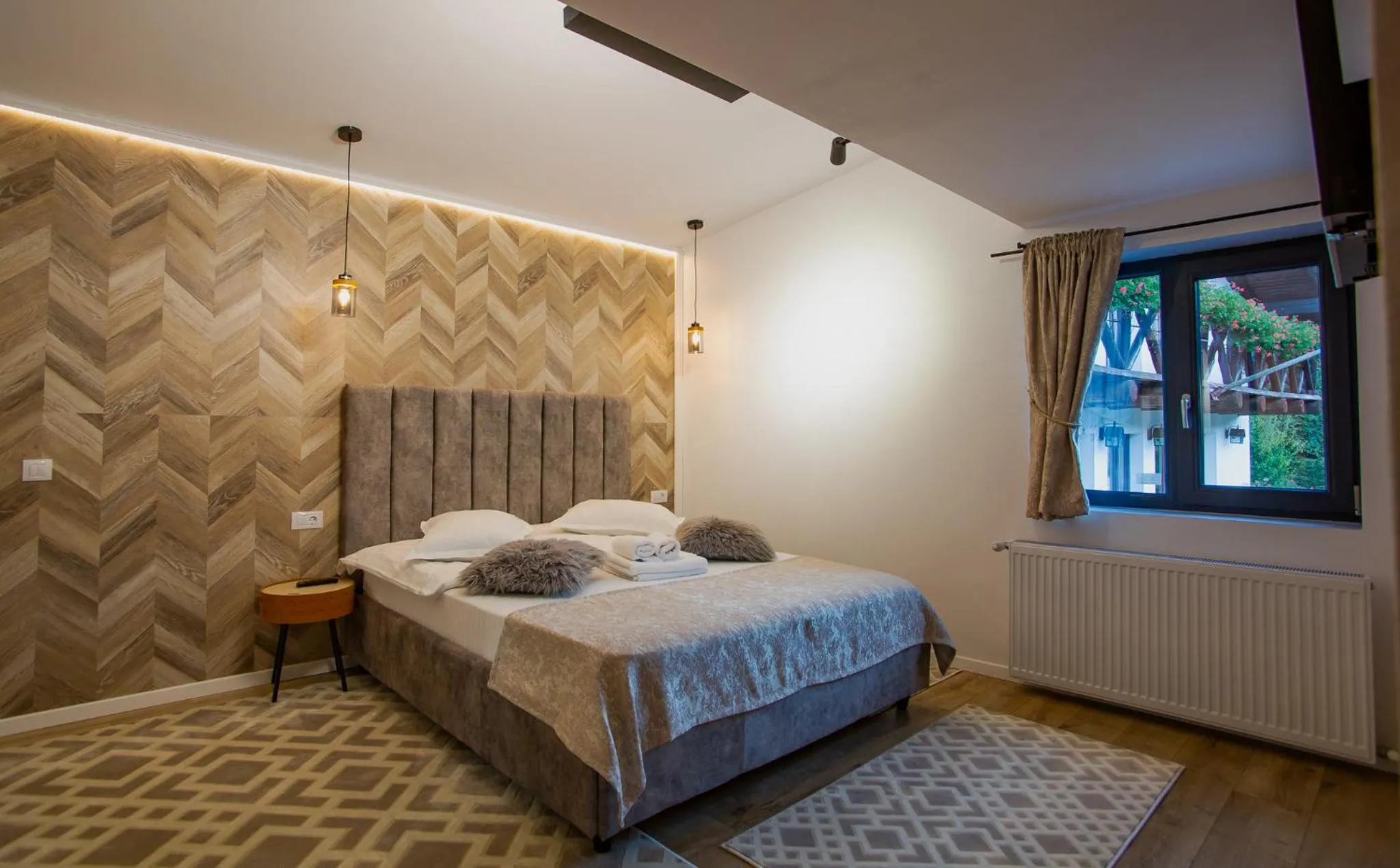 Bed in Complex Turistic Luminita