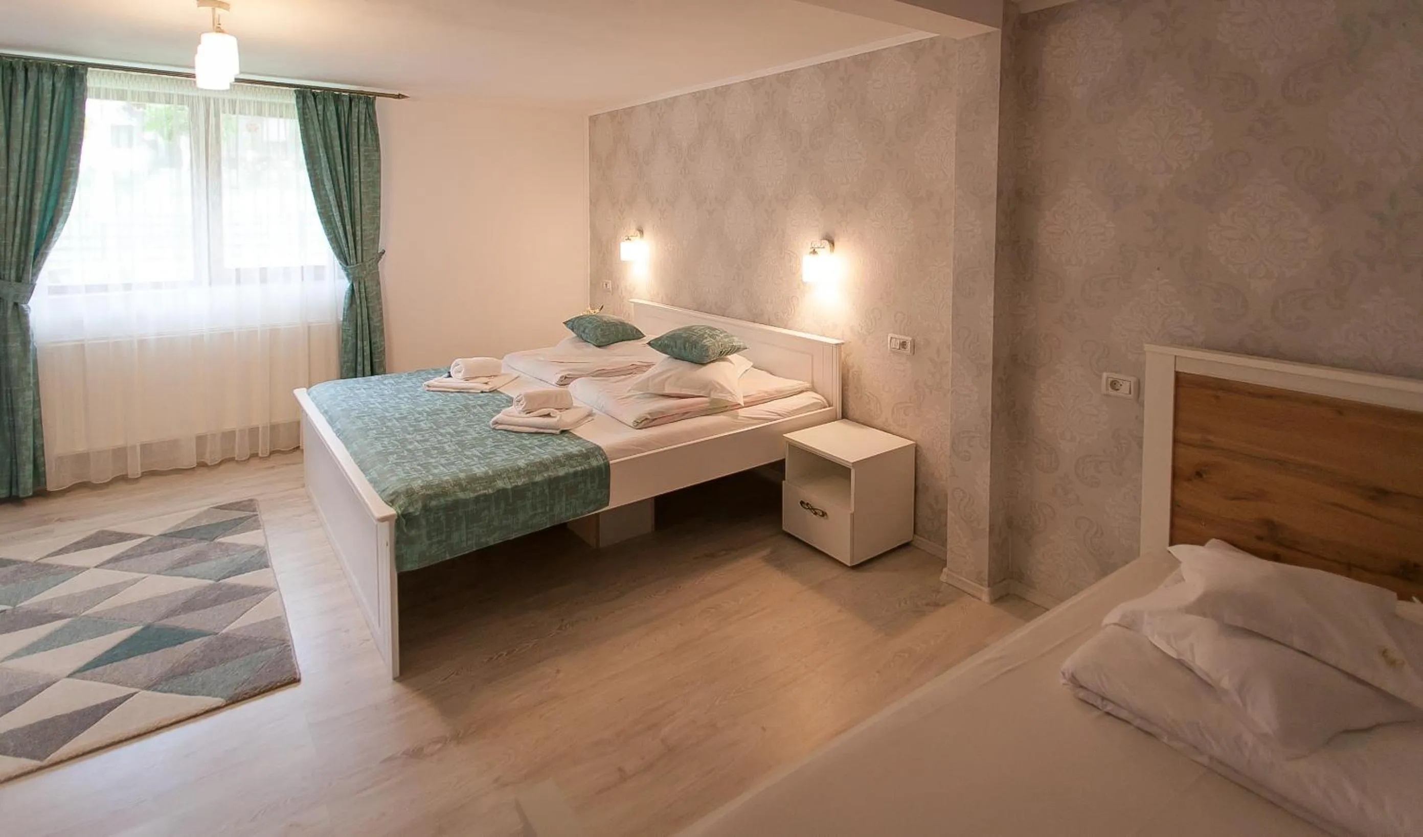 Bed in Complex Turistic Luminita
