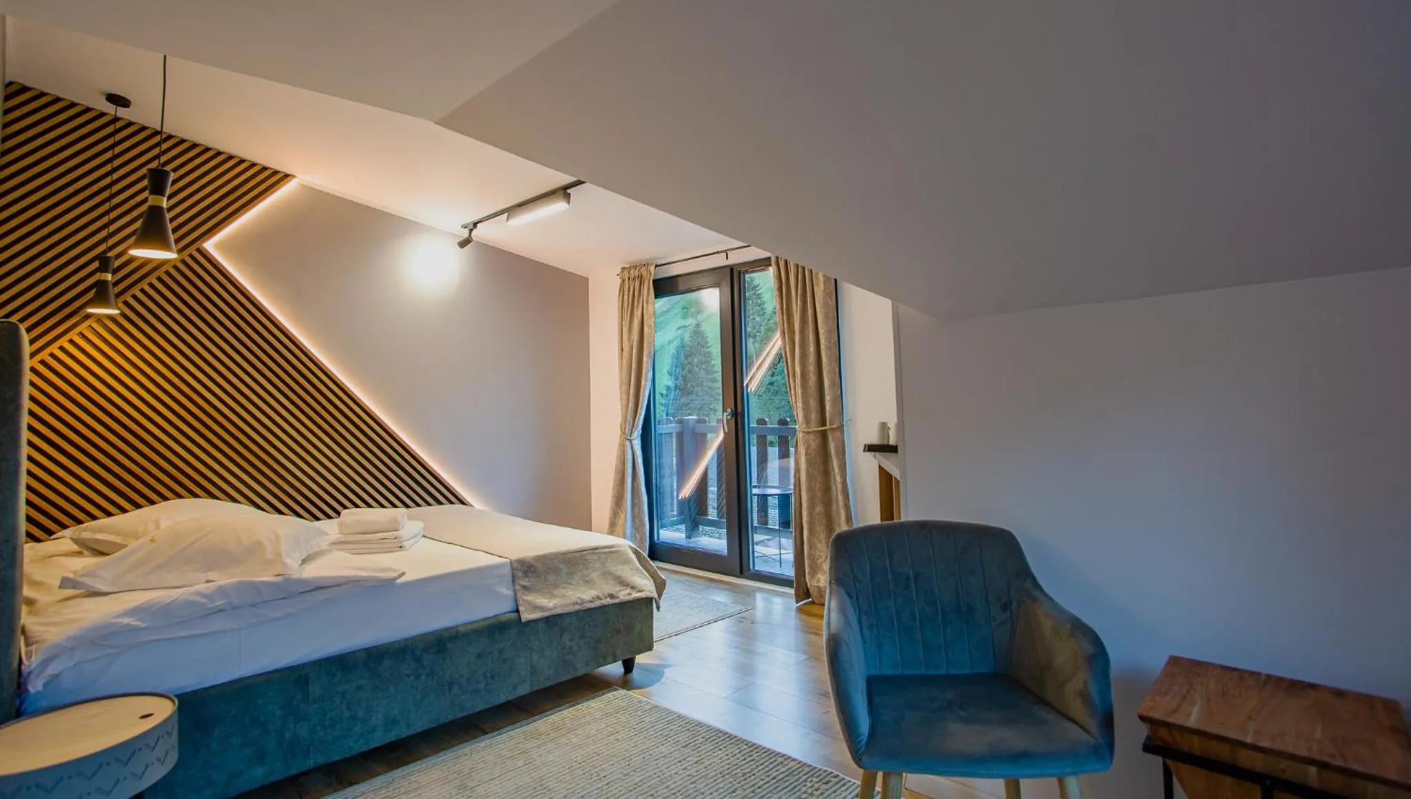 Bed in Complex Turistic Luminita