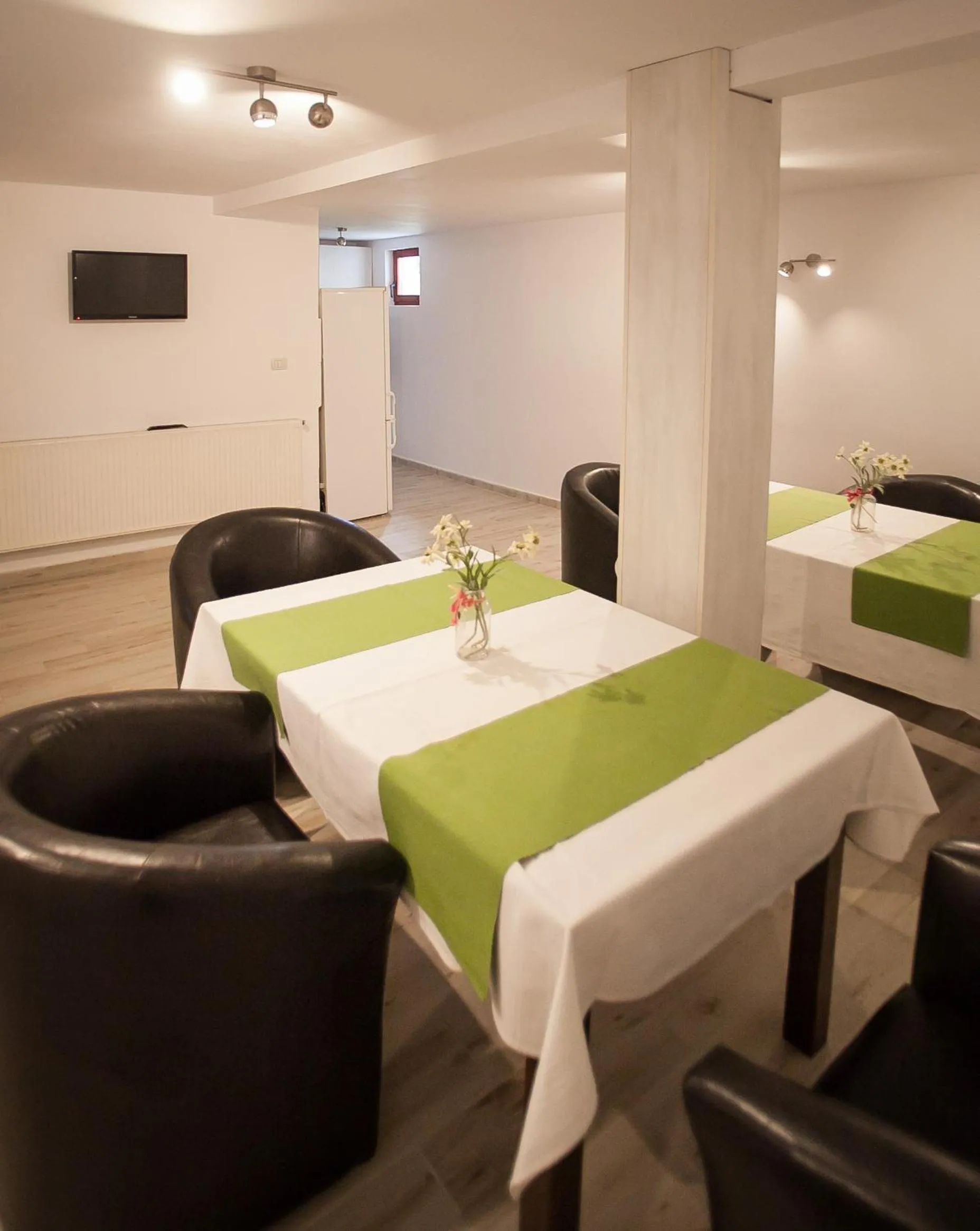 Kitchen or kitchenette in Complex Turistic Luminita