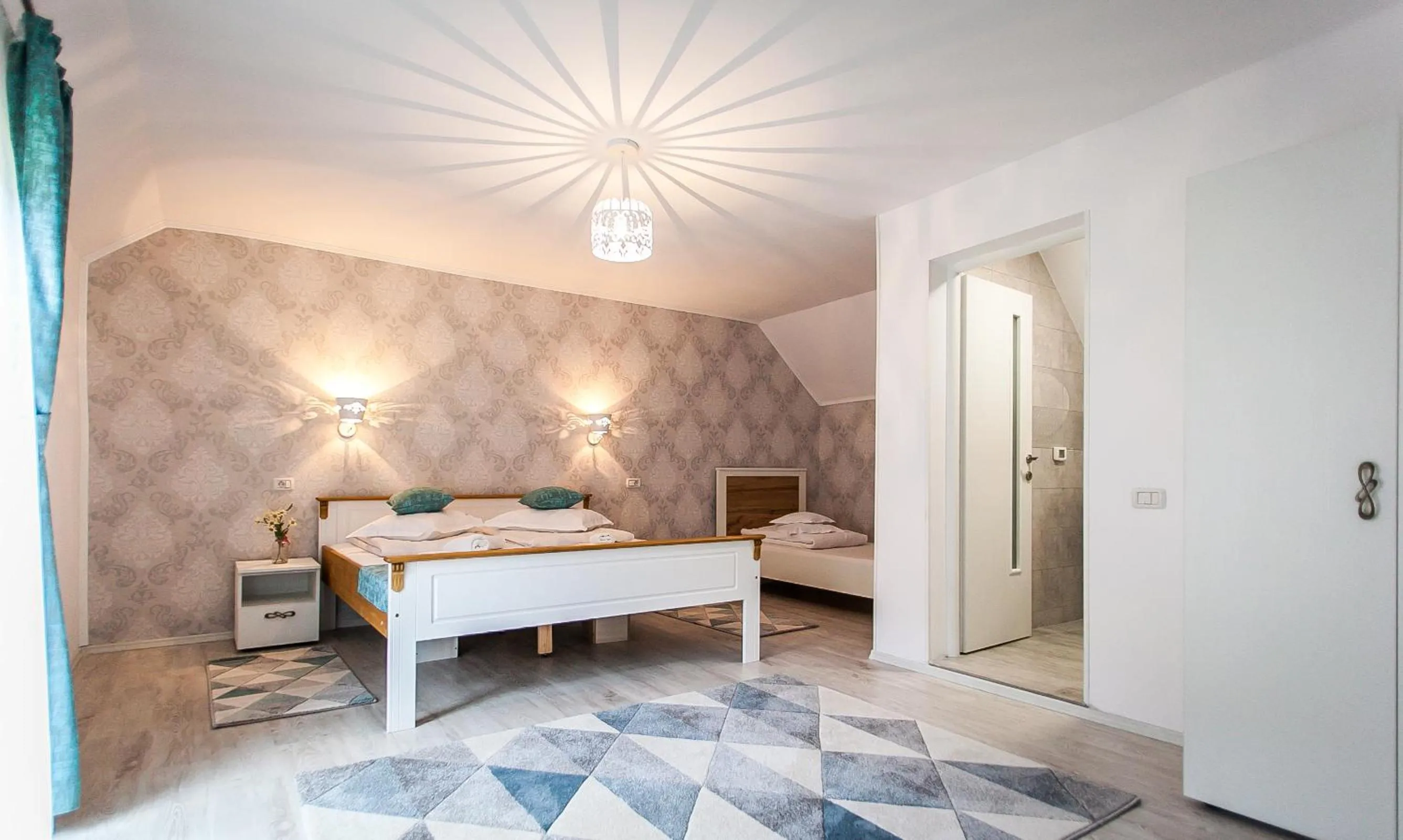 Bed in Complex Turistic Luminita