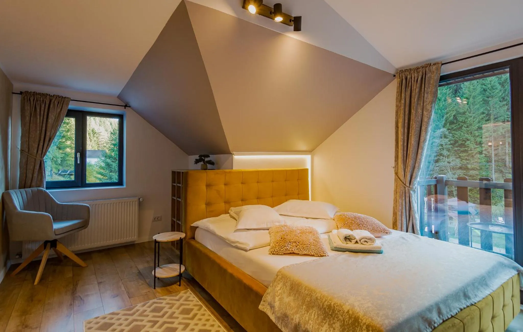 Bed in Complex Turistic Luminita