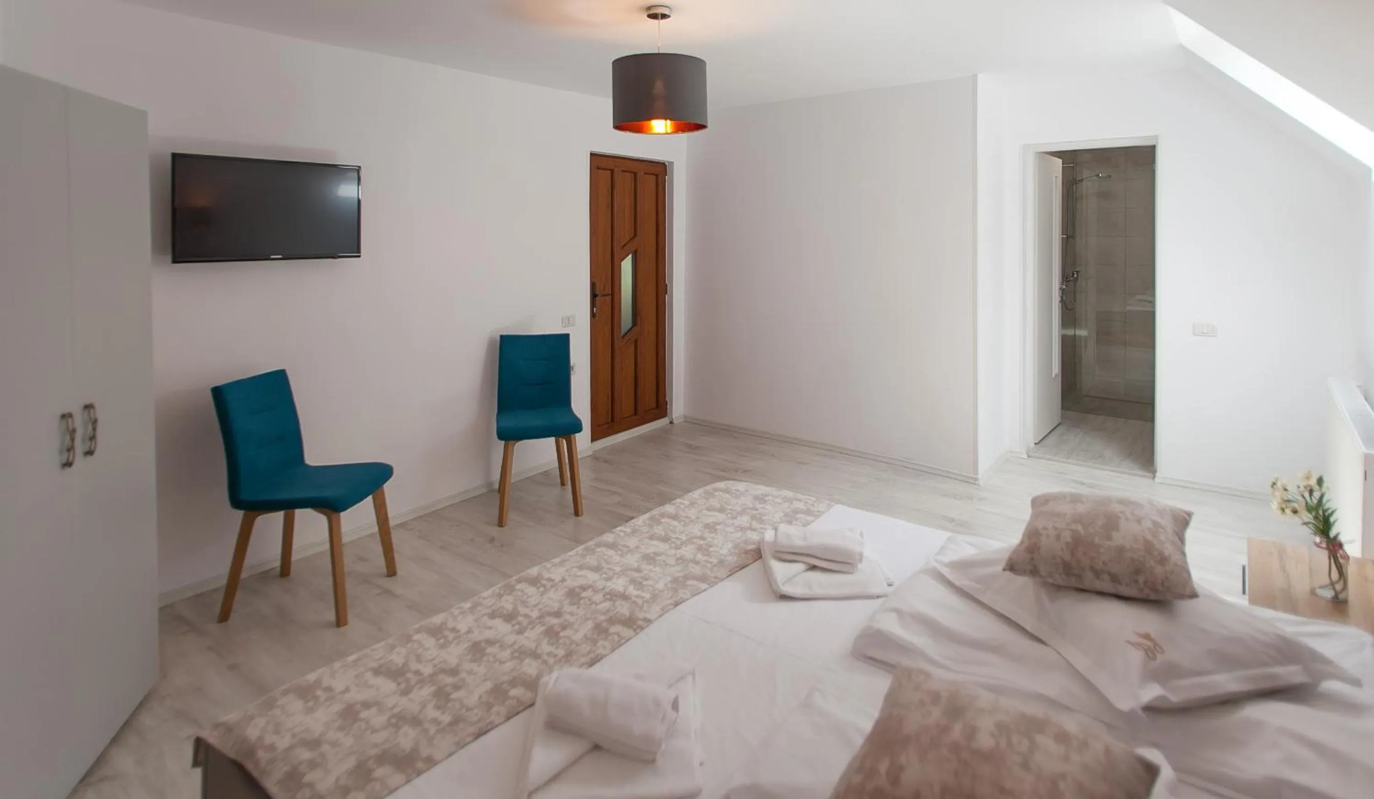 Bed in Complex Turistic Luminita