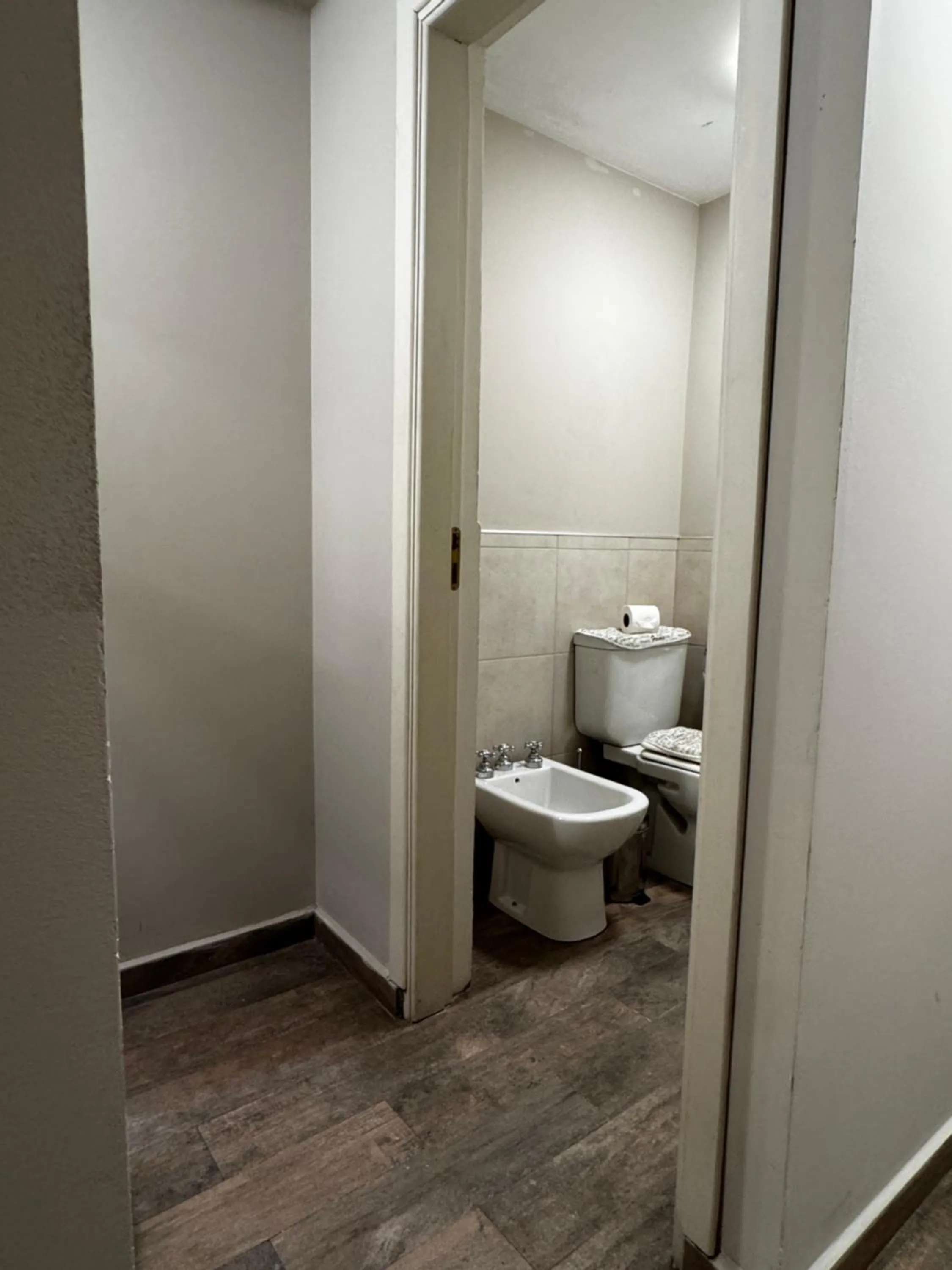 URBANA SUITES & STUDIOS 440