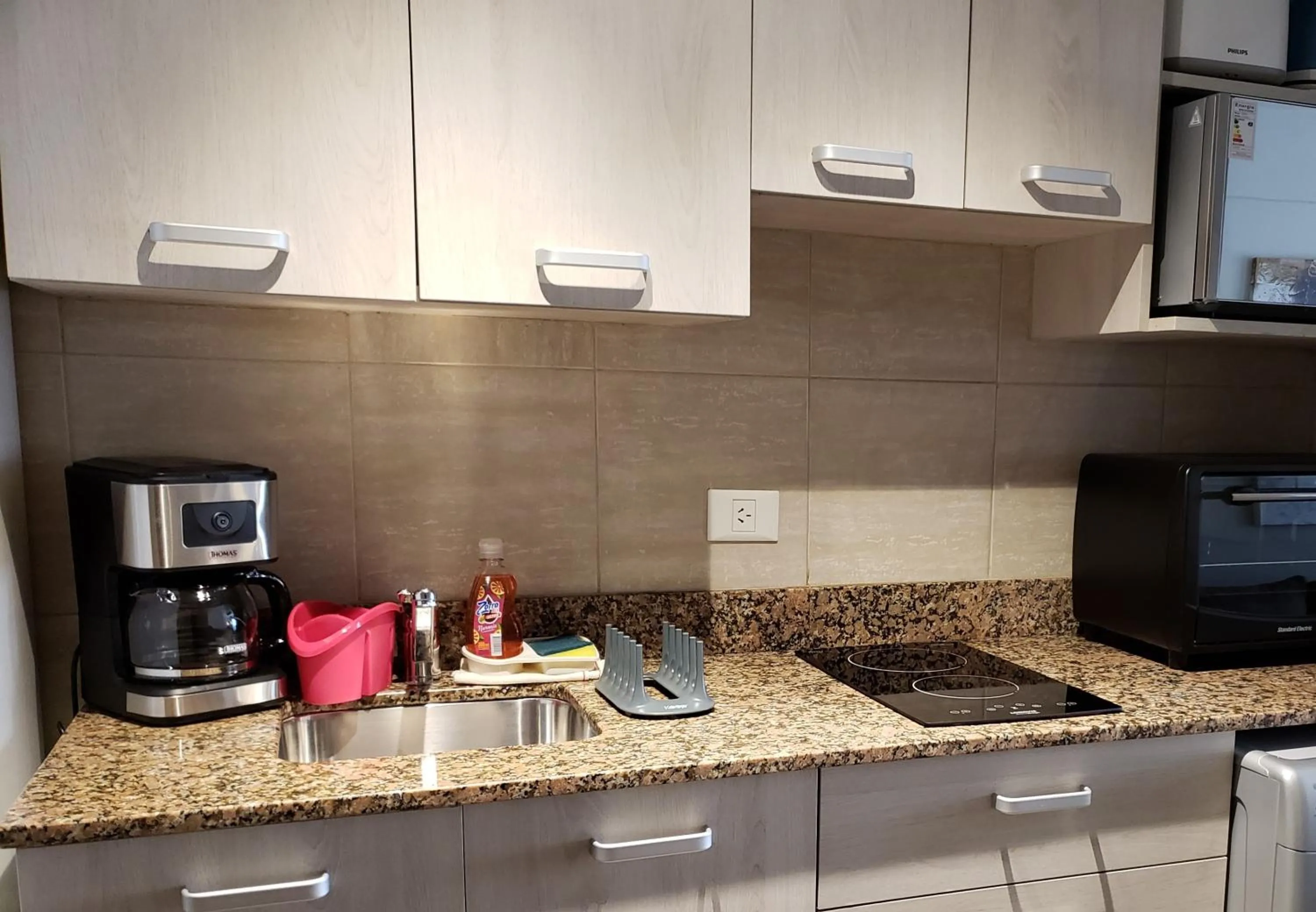 URBANA SUITES & STUDIOS 440