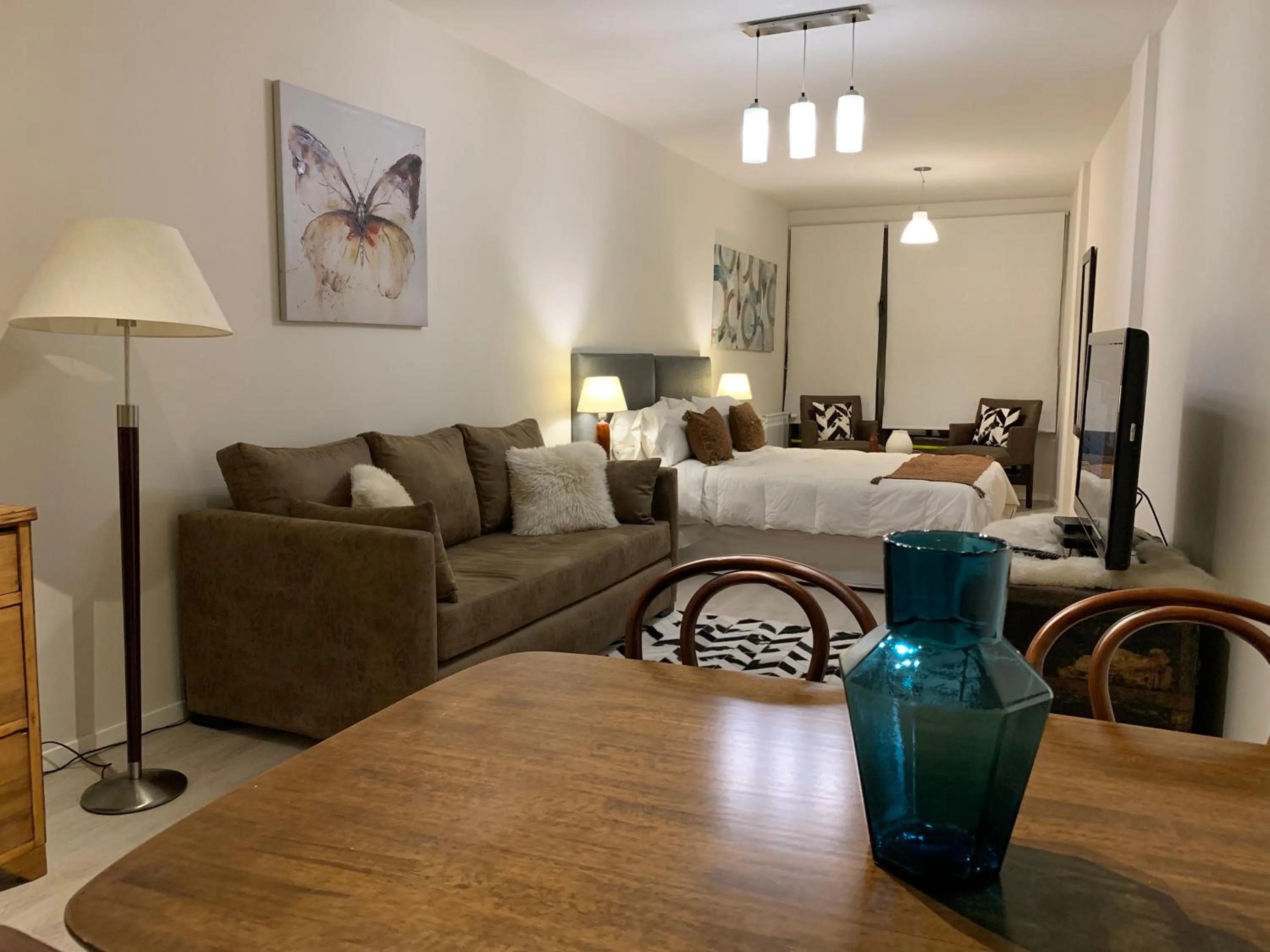 URBANA SUITES & STUDIOS 440