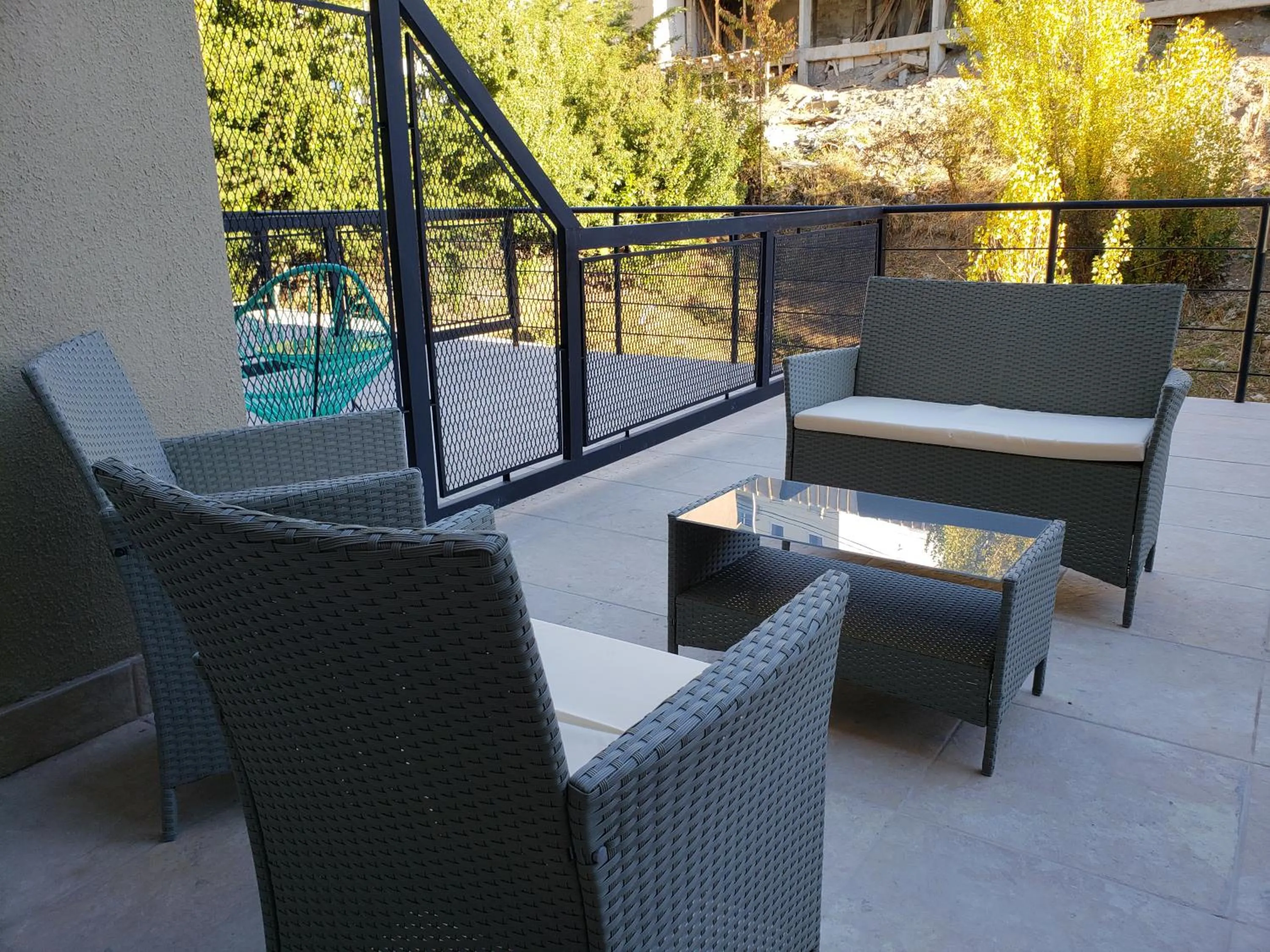 URBANA SUITES & STUDIOS 440