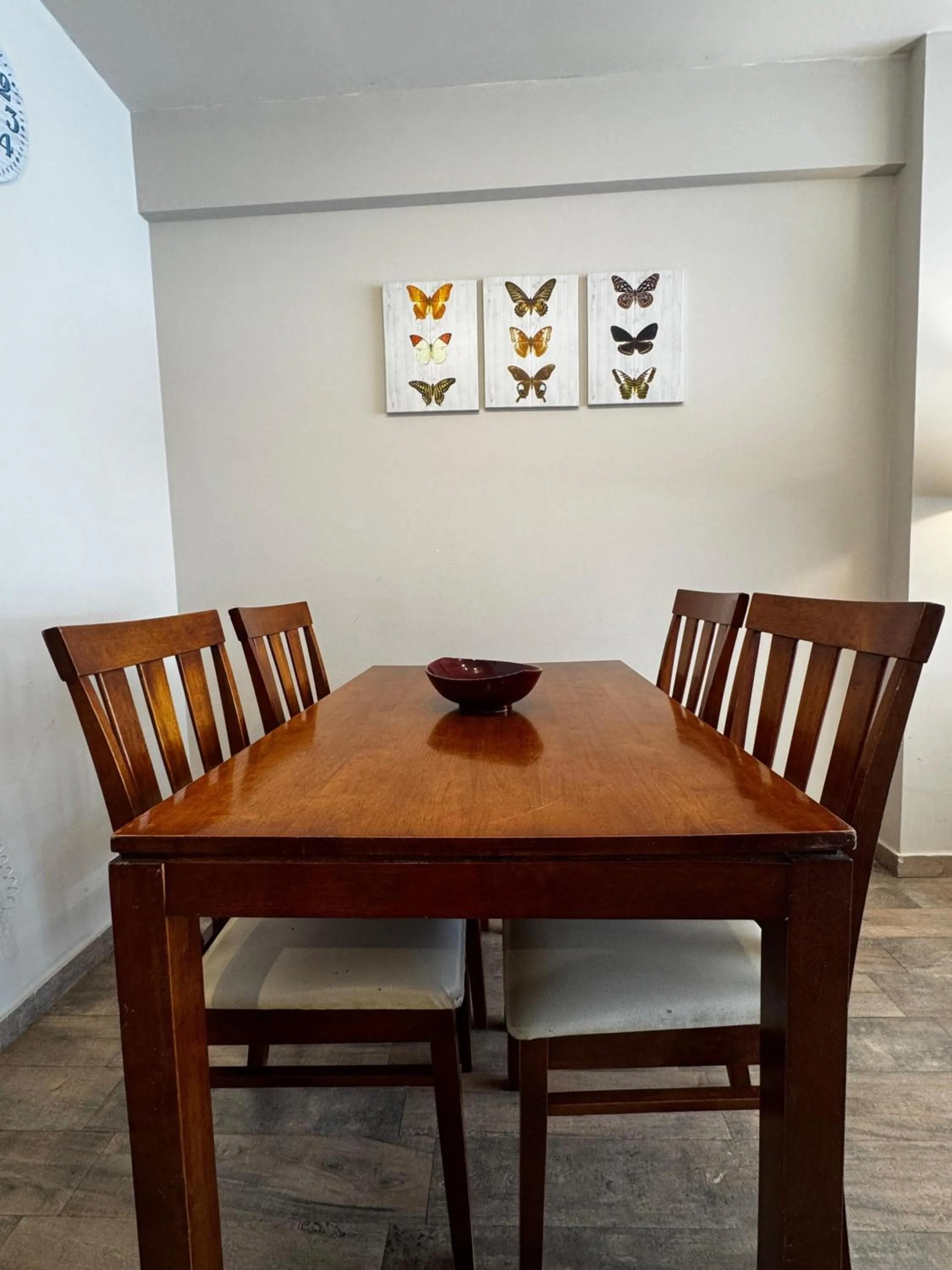 URBANA SUITES & STUDIOS 440