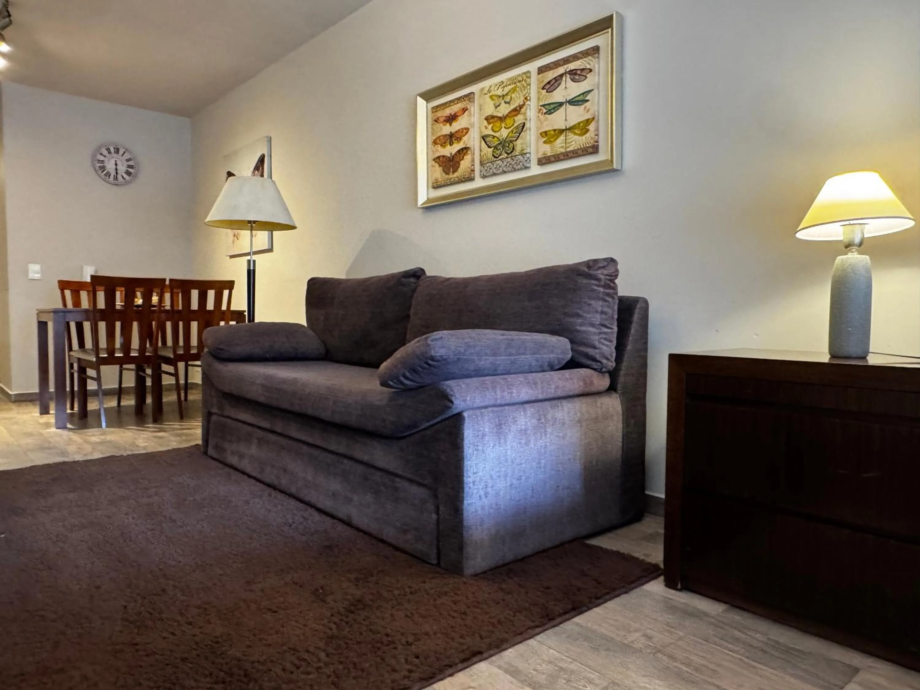 URBANA SUITES & STUDIOS 440