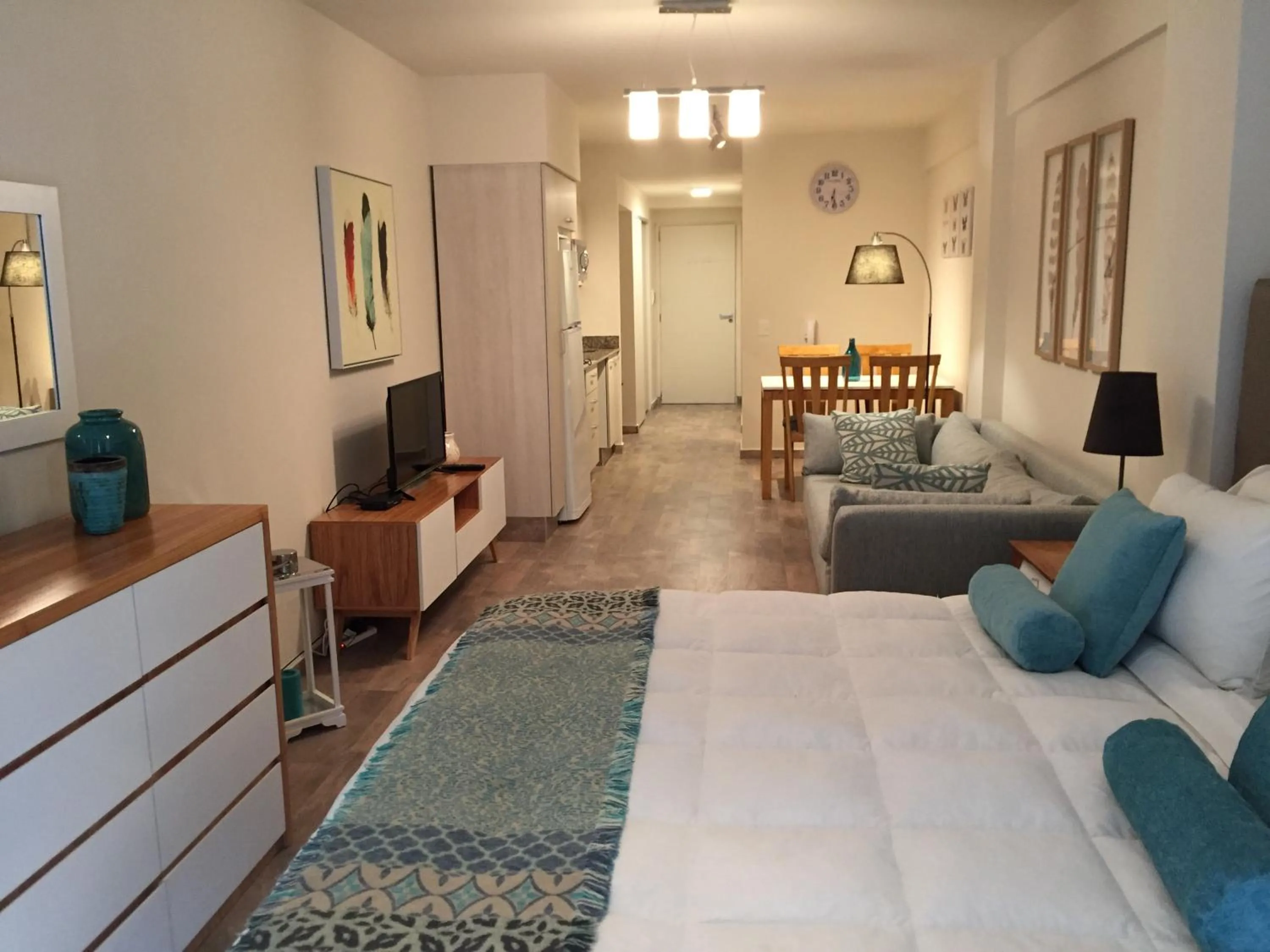 URBANA SUITES & STUDIOS 440