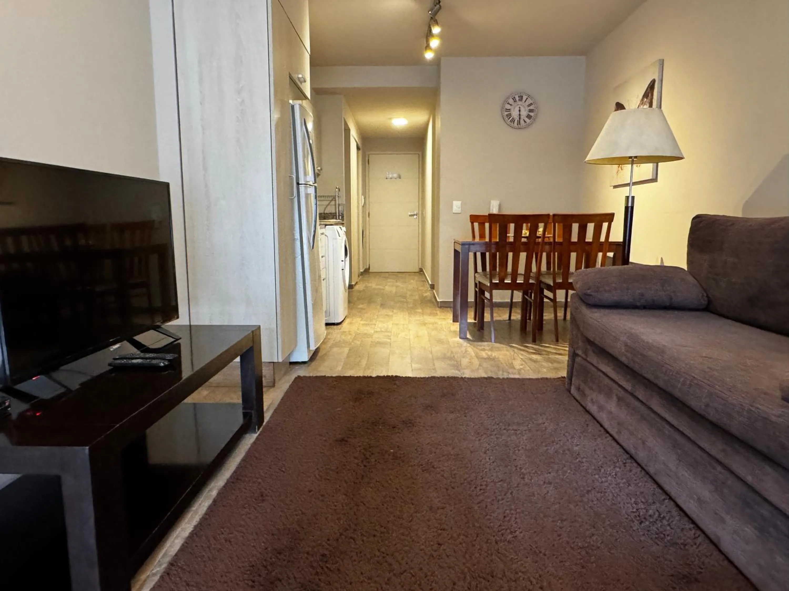 URBANA SUITES & STUDIOS 440