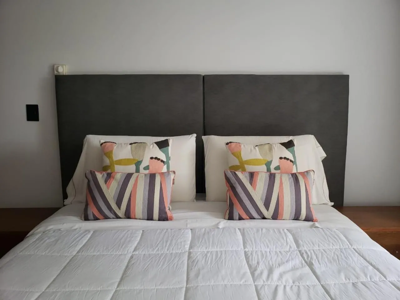 URBANA SUITES & STUDIOS 440