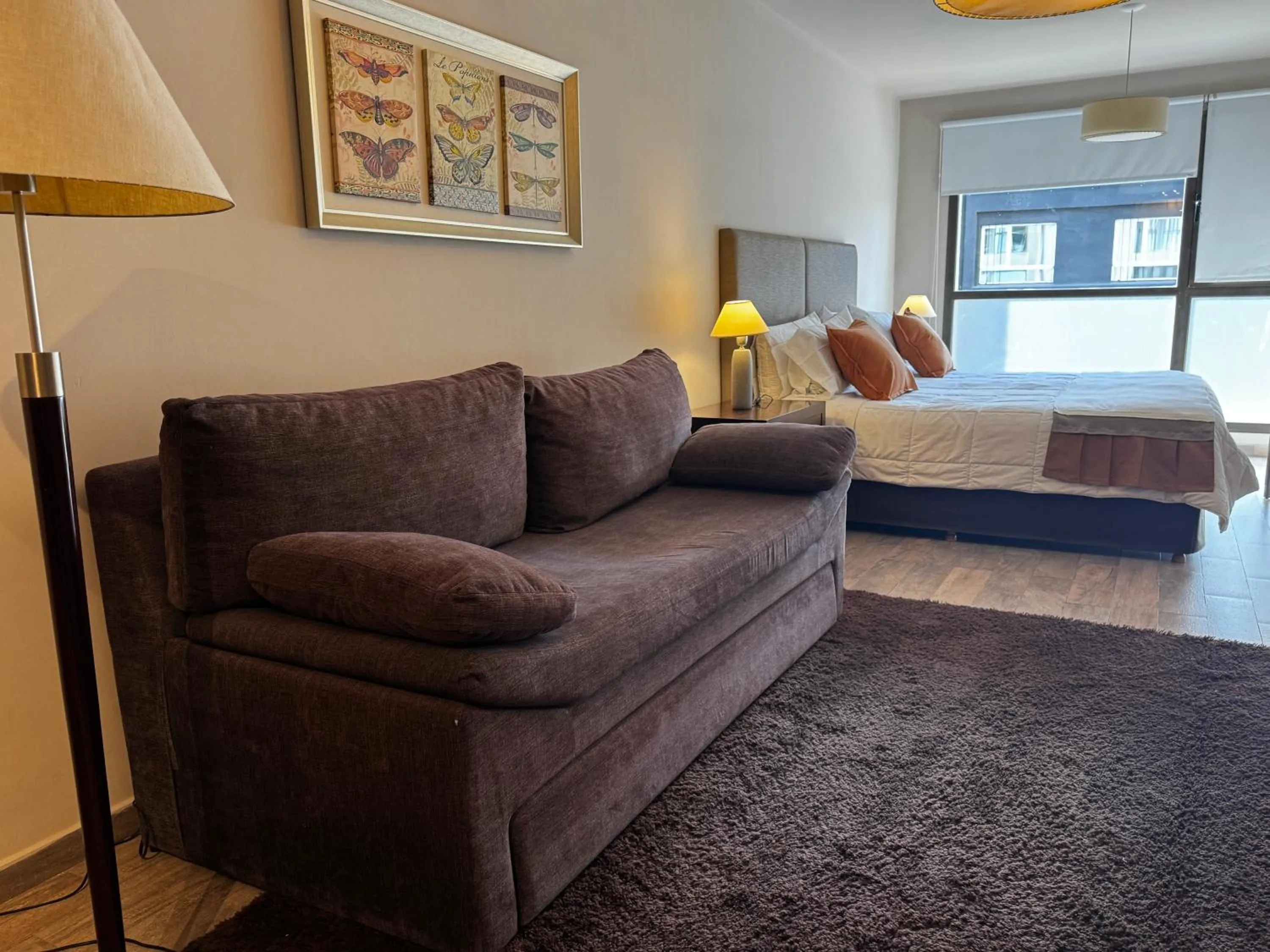 URBANA SUITES & STUDIOS 440