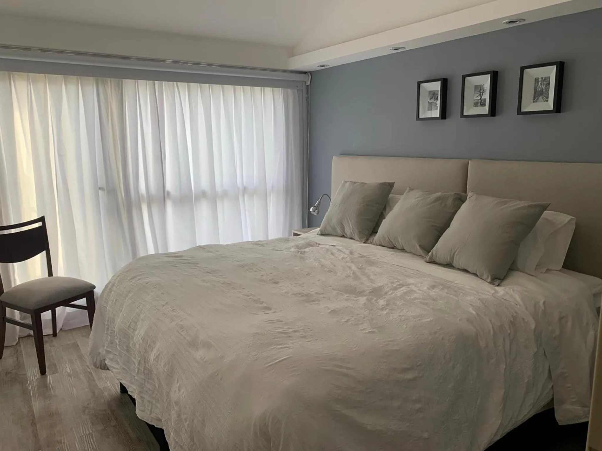 URBANA SUITES & STUDIOS 440