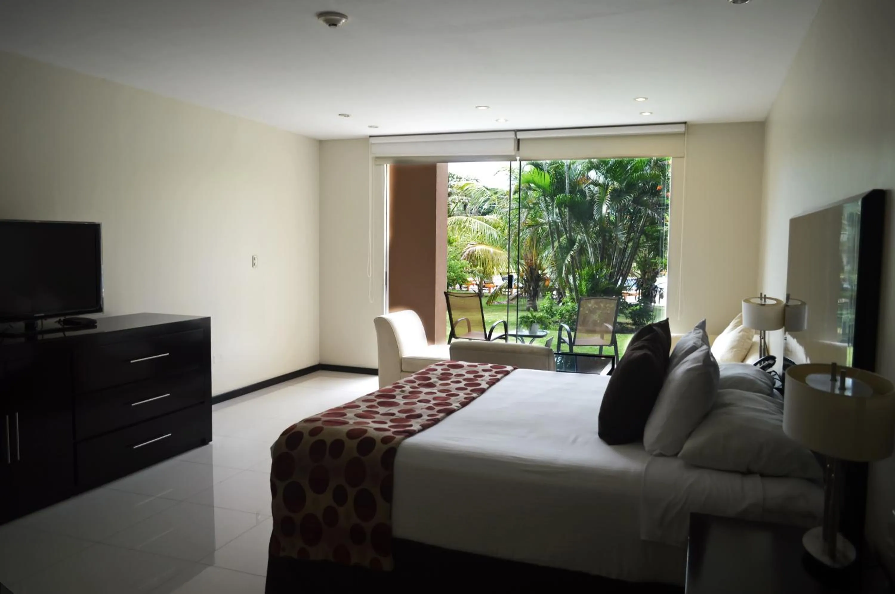 Photo of the whole room in Sun Hotel