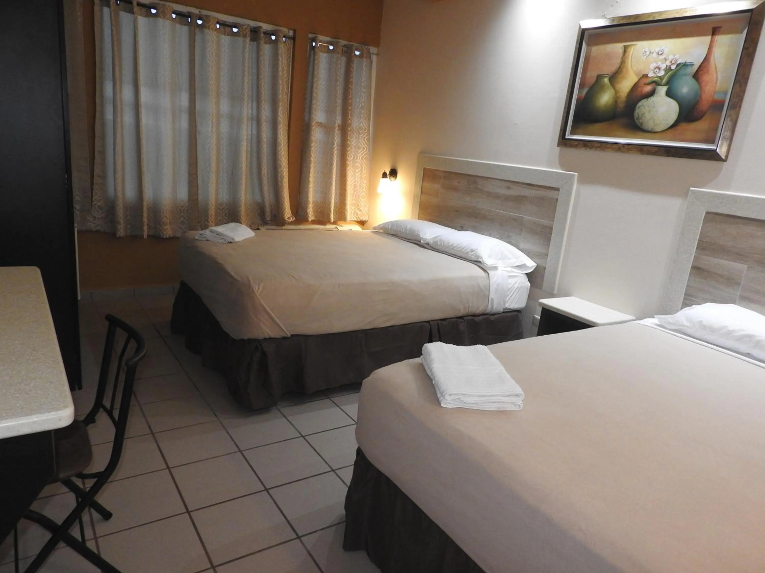 Bed in Dreams Miramar