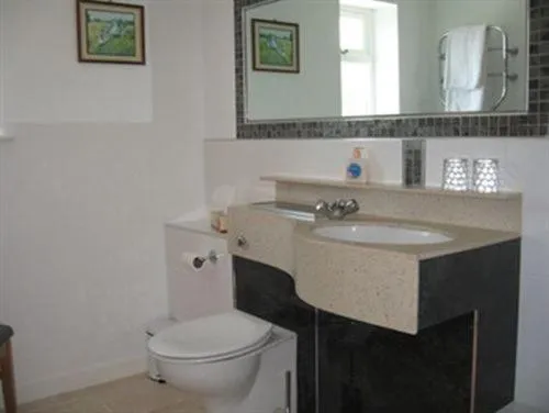 Bathroom in Hazelwood House