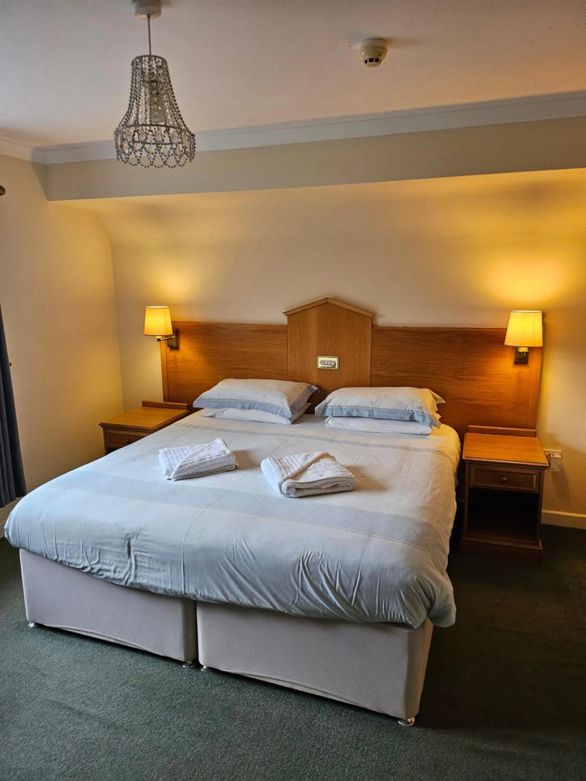 Bed in Hazelwood House