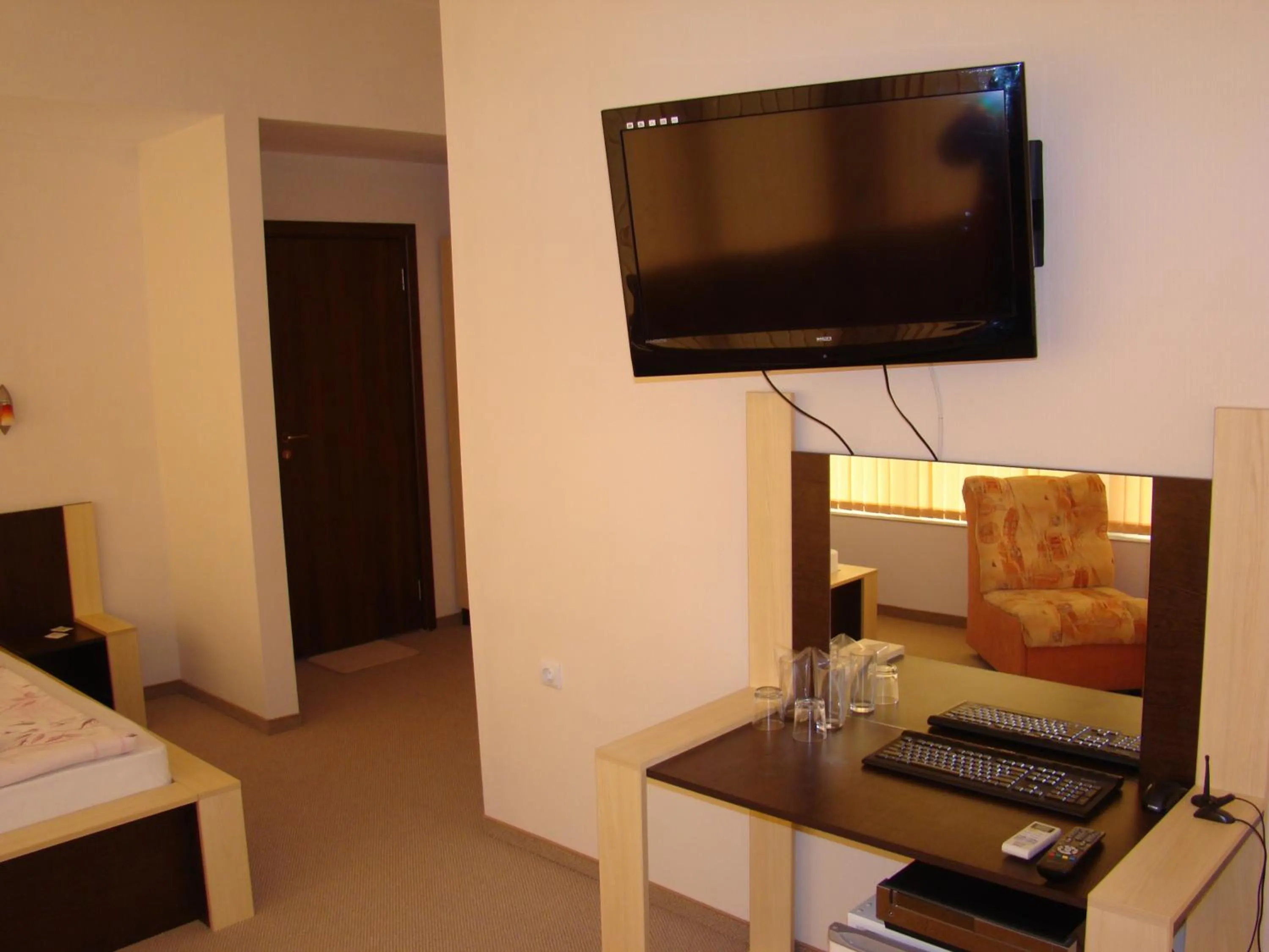 Bed in Family Hotel Kedara