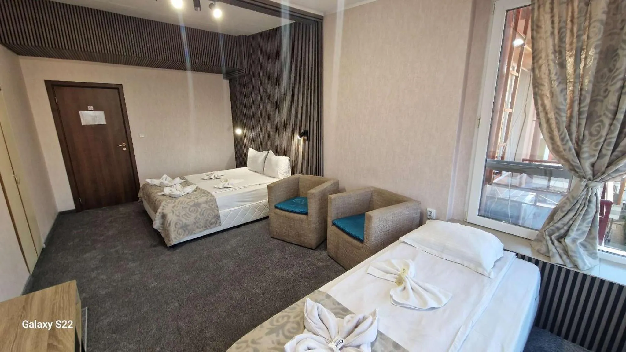 Bed in Family Hotel Kedara