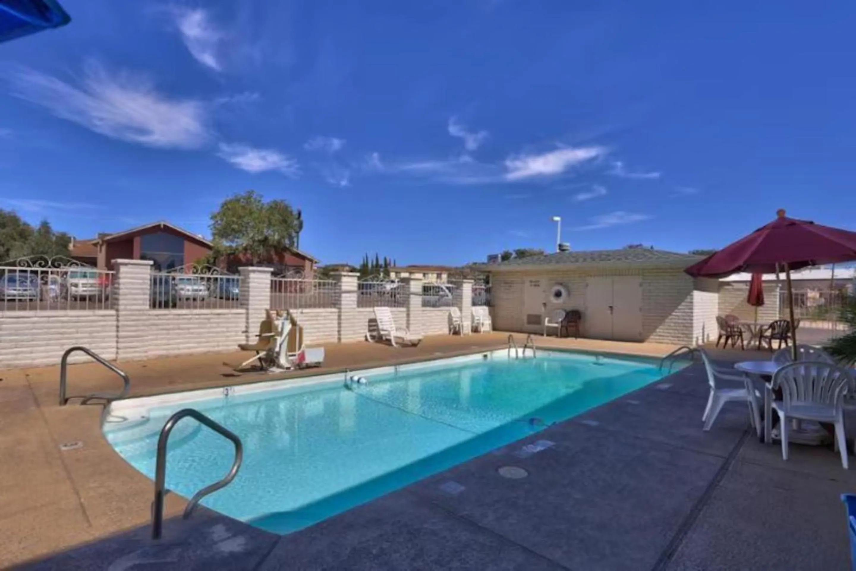 Swimming pool in Motel 6-Kingman, AZ - Route 66 West