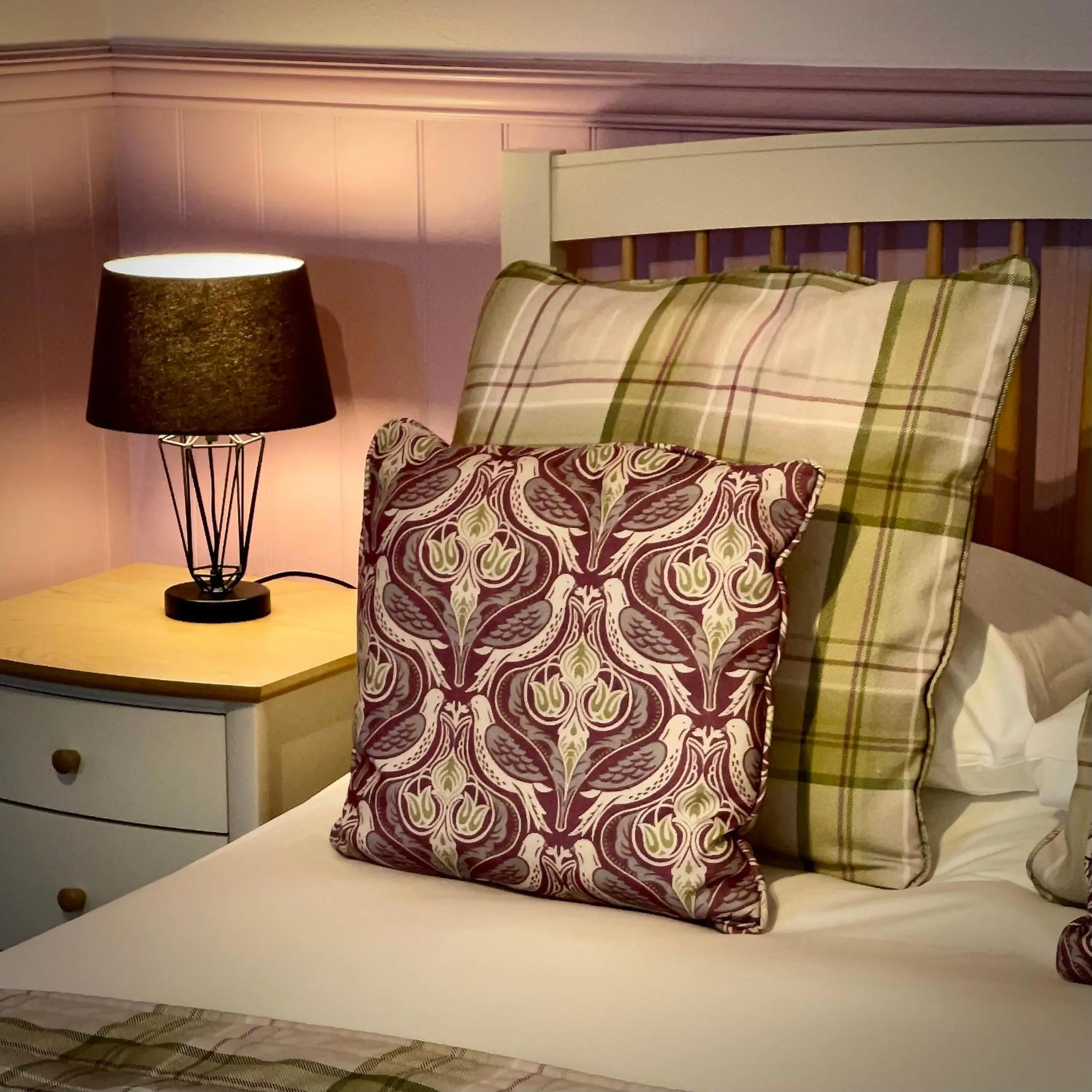 Bed in Sibton White Horse Inn