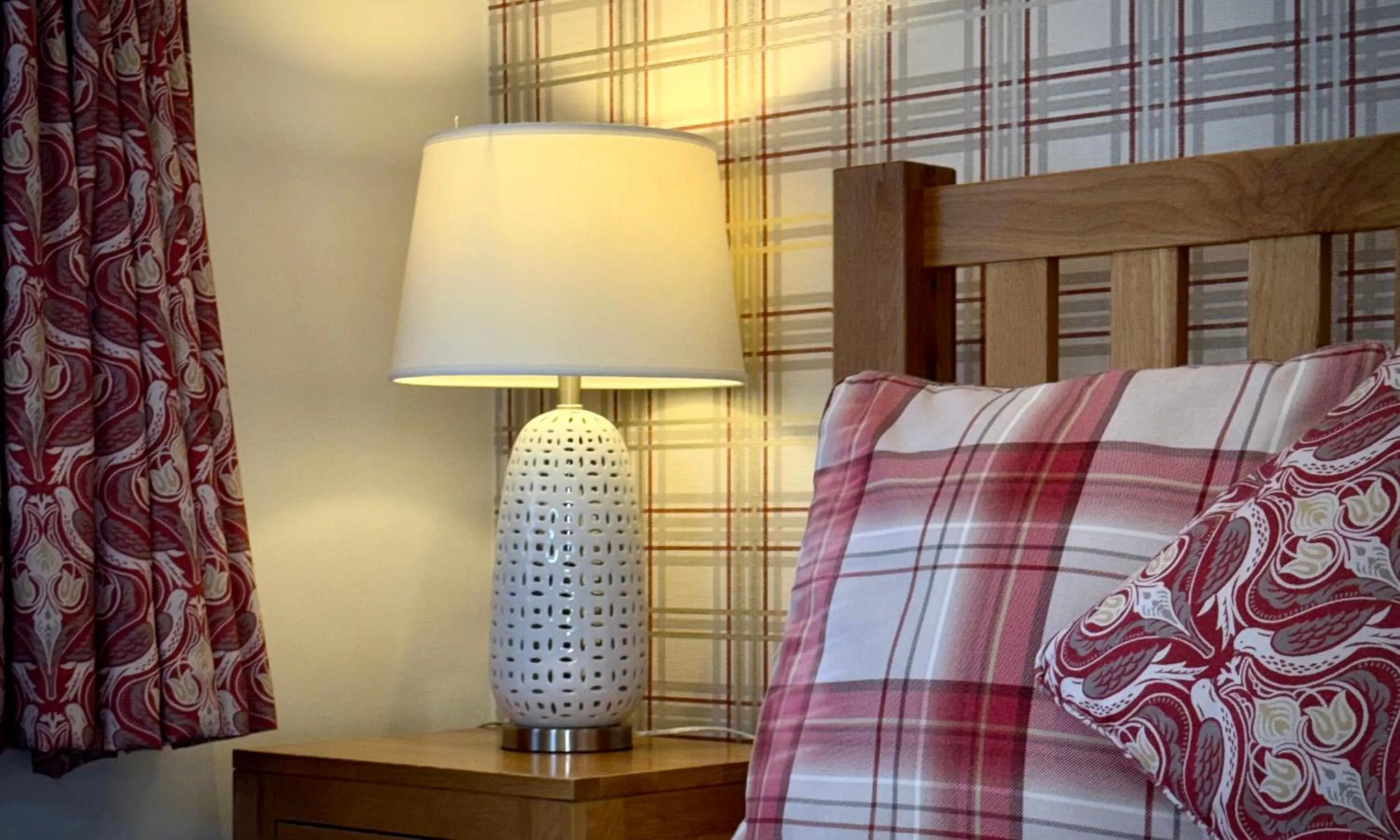 Bed in Sibton White Horse Inn