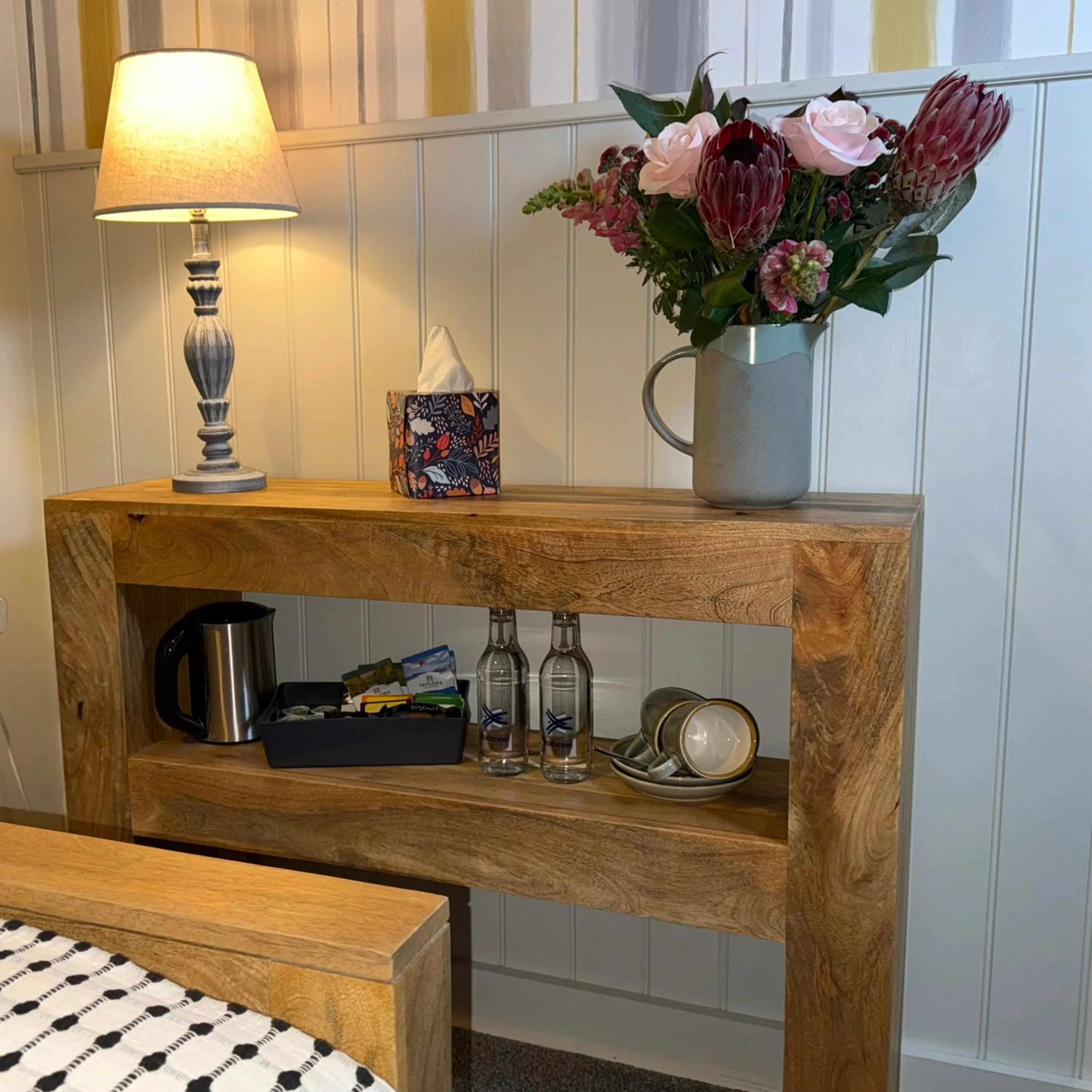 Coffee/tea facilities in Sibton White Horse Inn