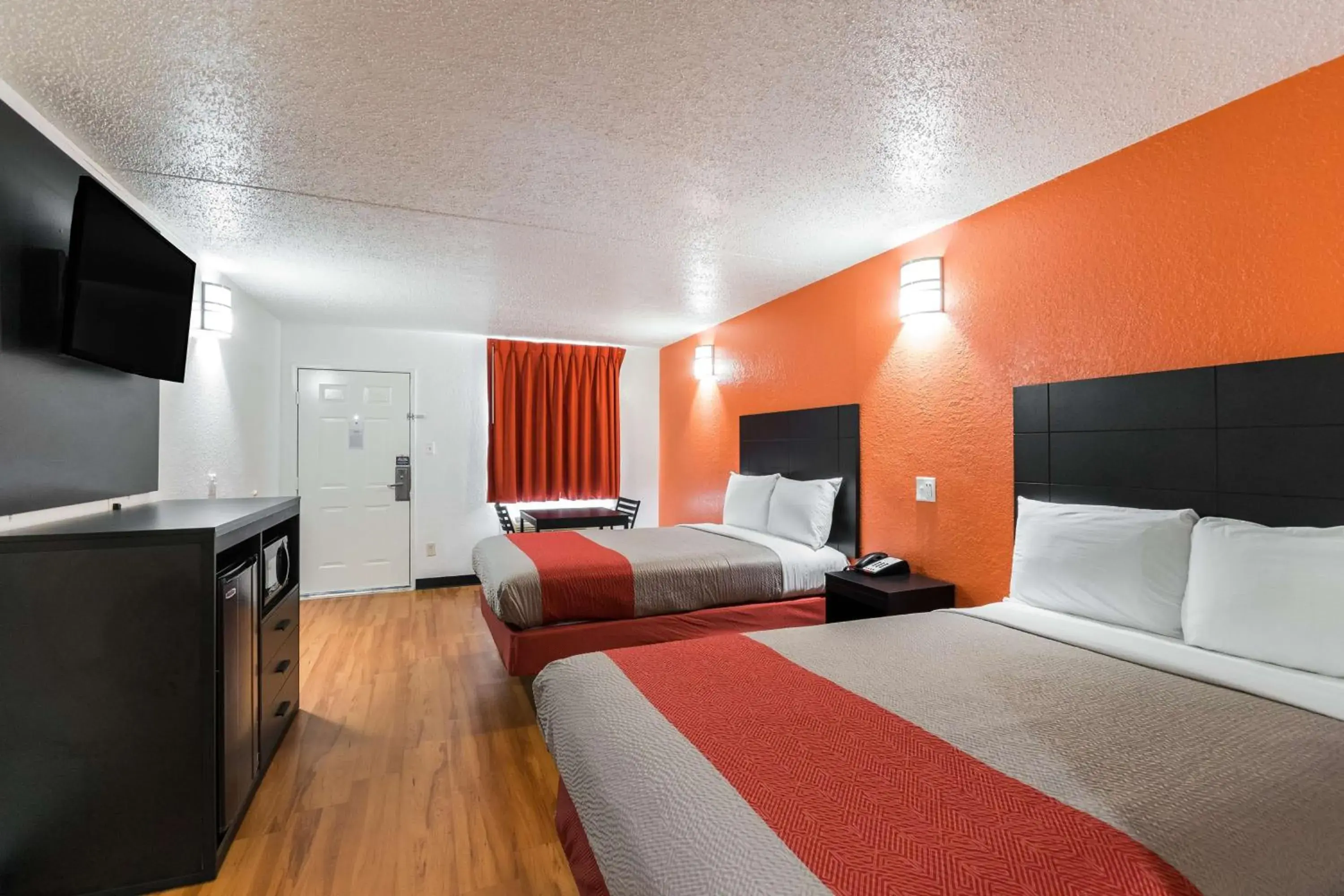 Photo of the whole room, Bed in Motel 6-Houston, TX - Brookhollow Photo of the whole room, Bed in Motel 6-Houston, TX - Brookhollow