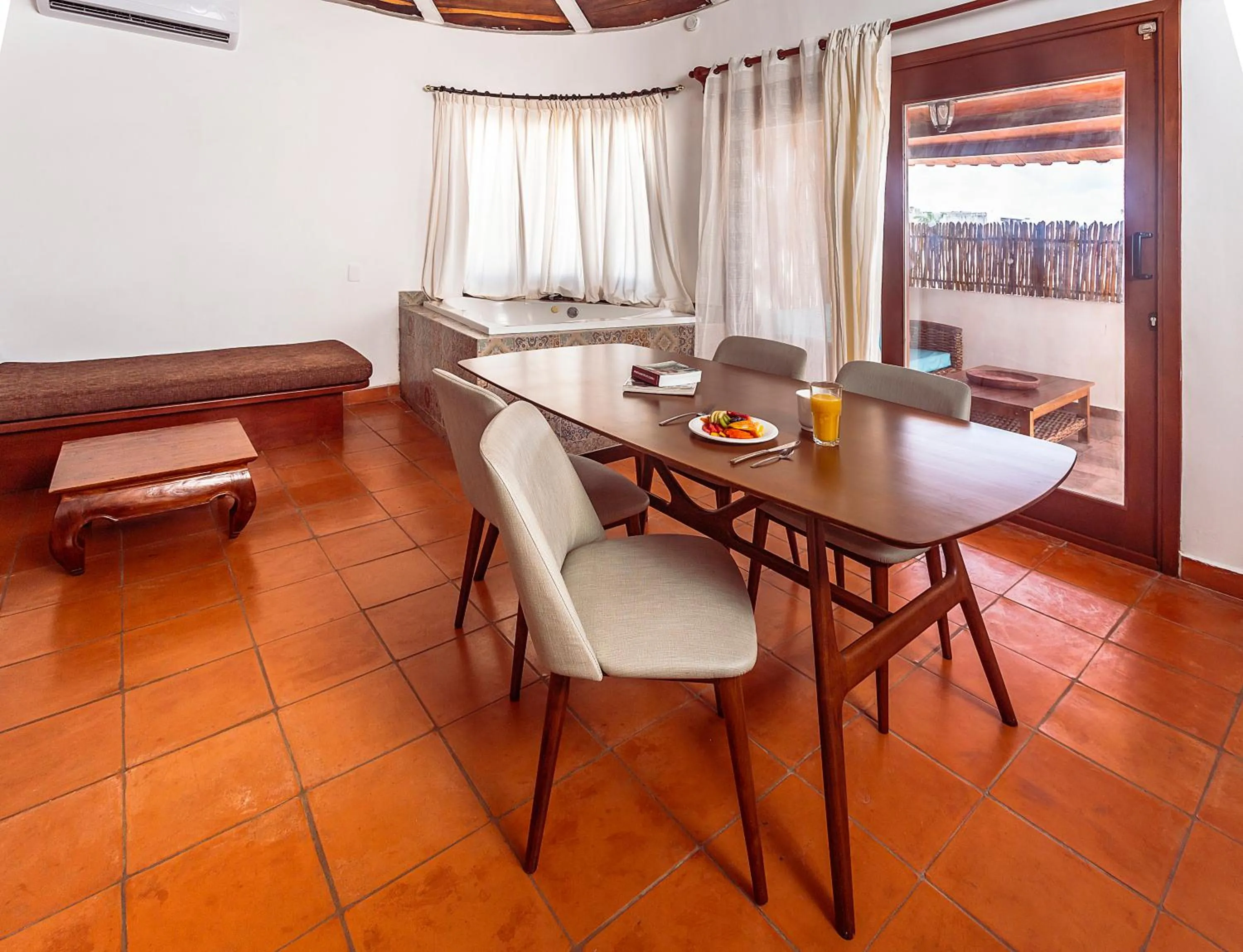 Dining area in Fabiola Condo Hotel