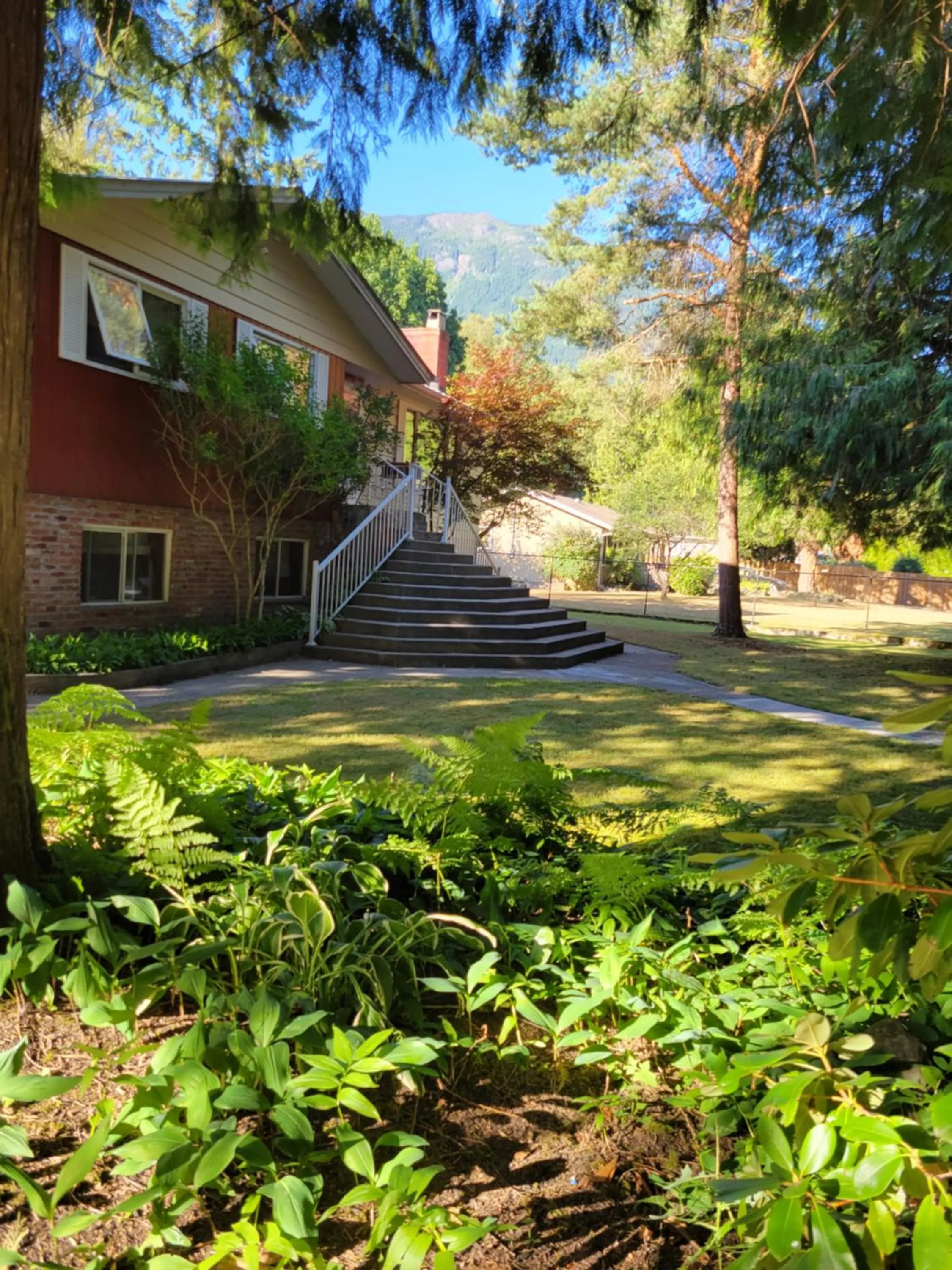 Riverbend Guest House